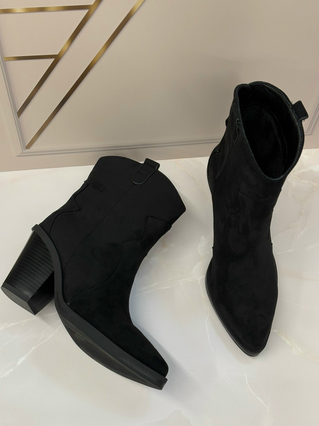 казаки демисезонные ботинки замшевые,,ботинки женские демисезонные казаки замшевые reversal,казаки демисезонные ботинки замшевые цвет коричневый,ботинки казаки демисезонные натуральная замша