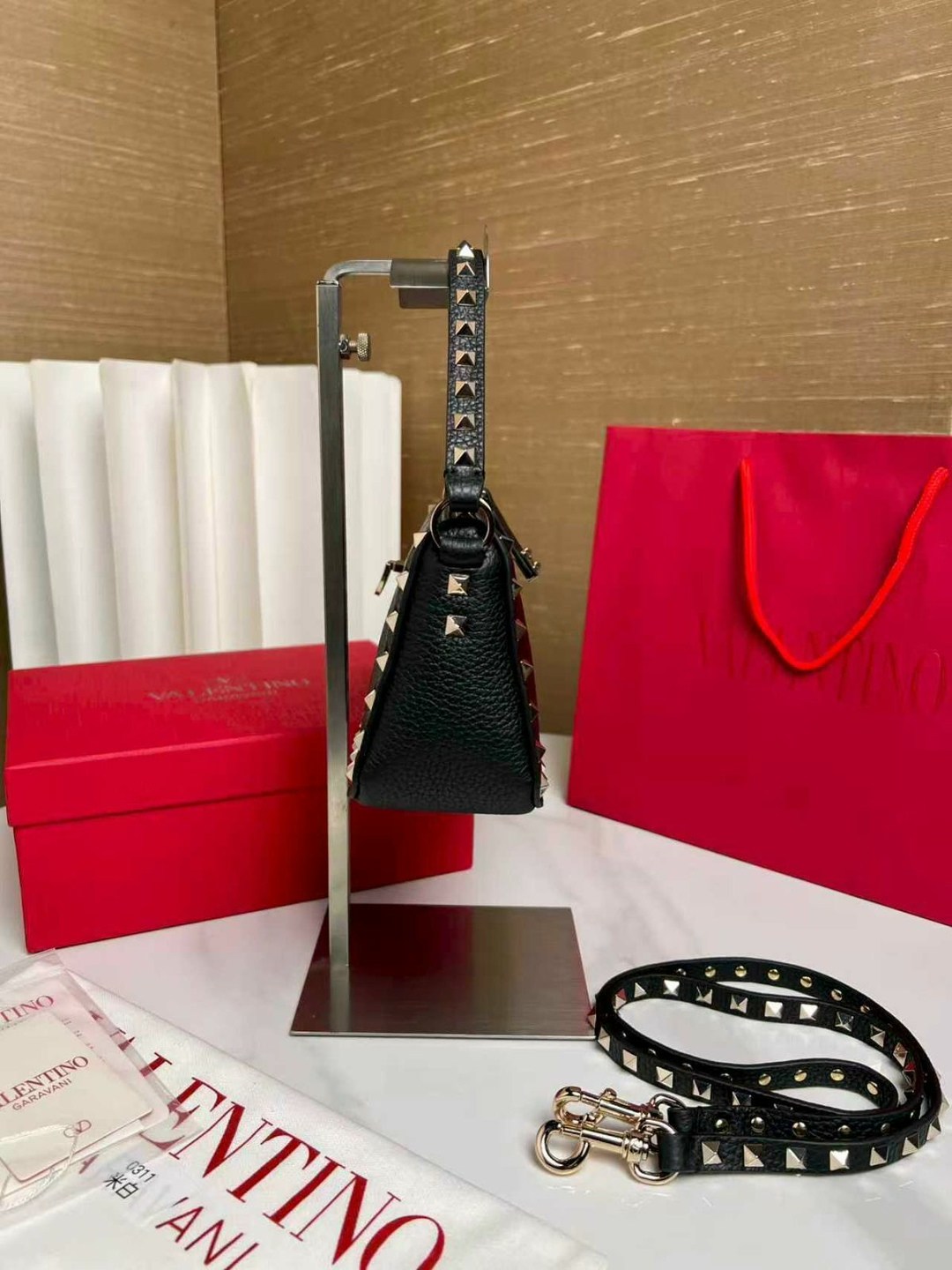 сумки valentino,модная сумка,сумка,сумки женская,сумки на плечо кросс боди