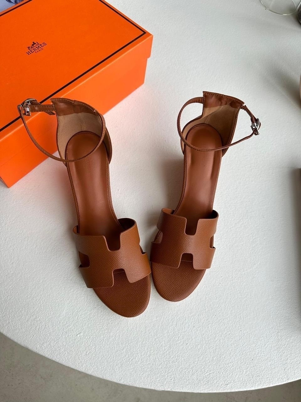 босоножки hermes,босоножки эрмес коричневые,босоножки hermes женские,босоножки гермес,босоножки эрмес