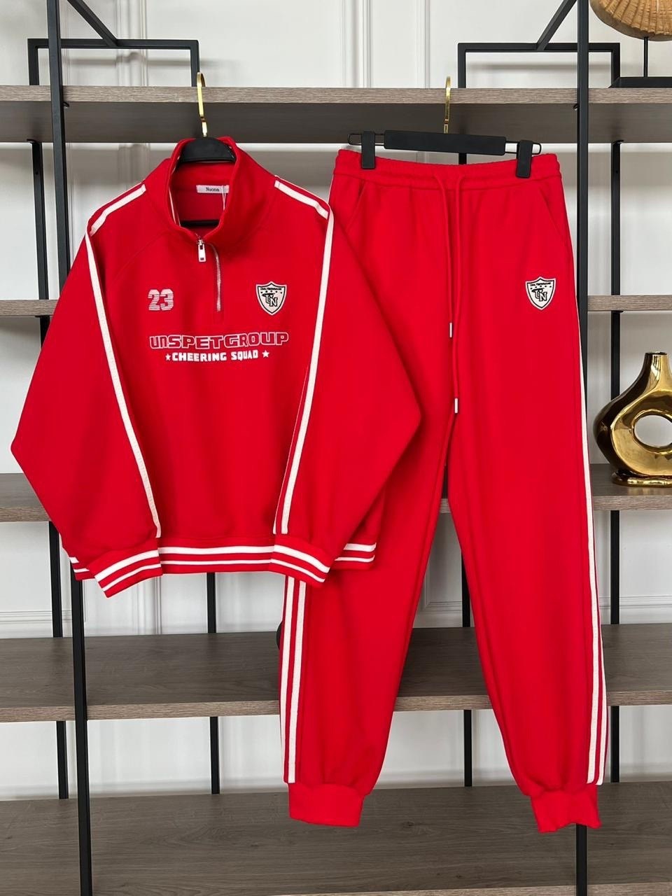 костюм спортивный женский,стильные костюмы,спортивный костюм,loro piana женский красный костюм,костюм спортивный женский красный