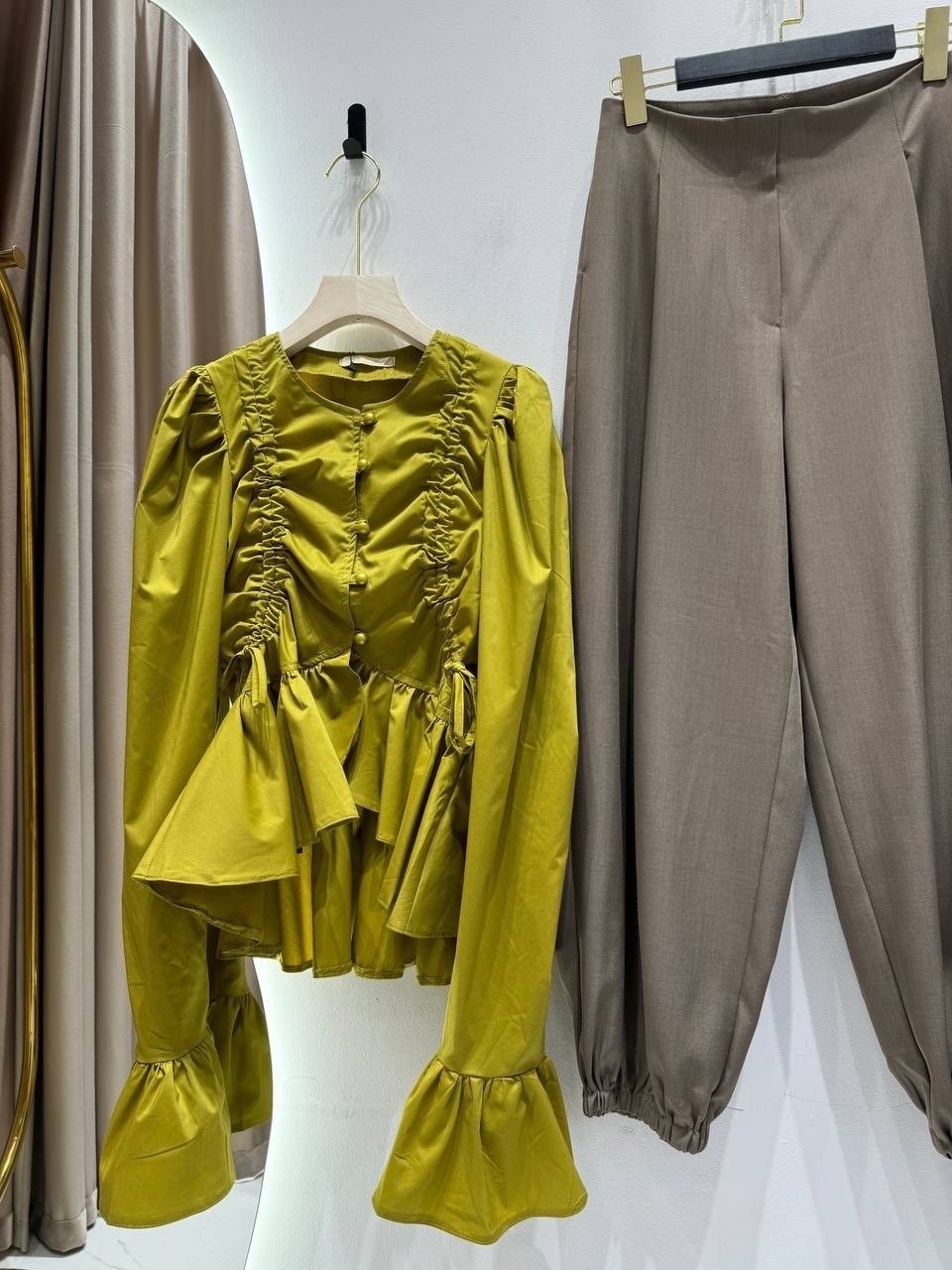 стильная блузка,блузка с рюшами,рубашка,блуза,женская кофта