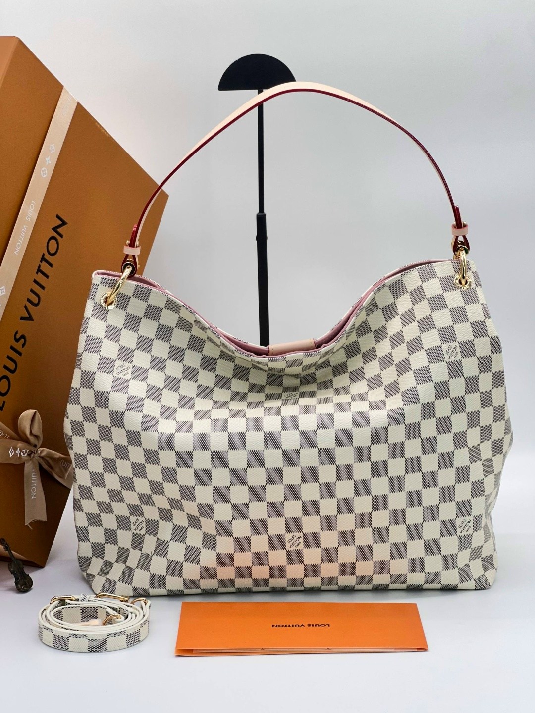 сумки луи виттон,сумка луи виттон женская,сумка хобо луи виттон,сумочка луи виттон,cумка louis vuitton