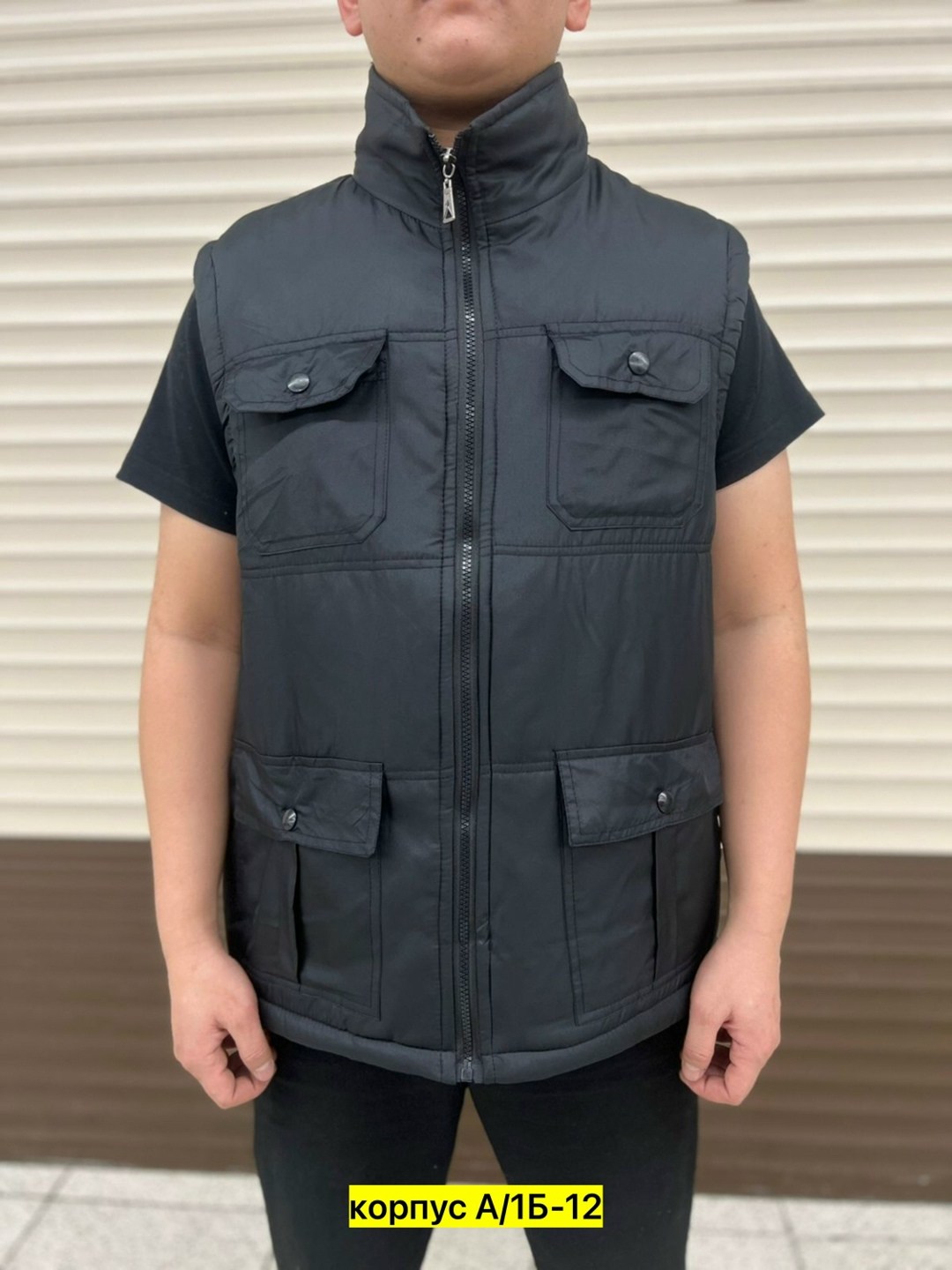 безрукавка мужская,жилетка мужская,жилет мужской утепленный,жилет мужской распродажа,жилет утепленная