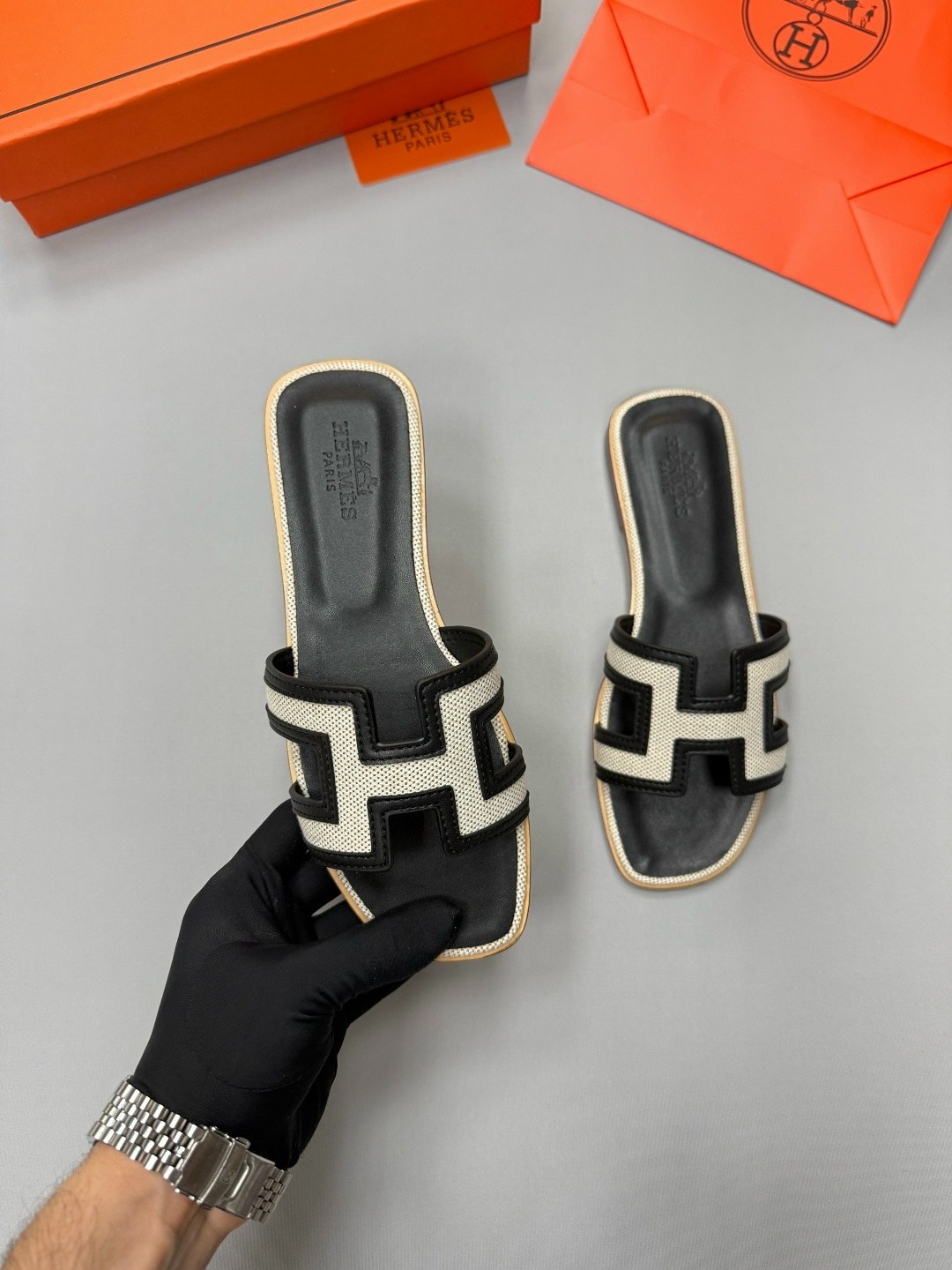 коричневые шлепки hermes,тапочки hermes,шлепки эрмес,шлепанцы hermes,тапки гермес женские