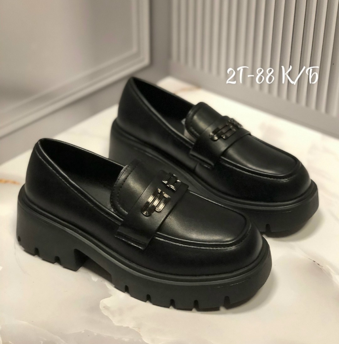 ,женские лоферы,модные лоферы, женская,лоферы