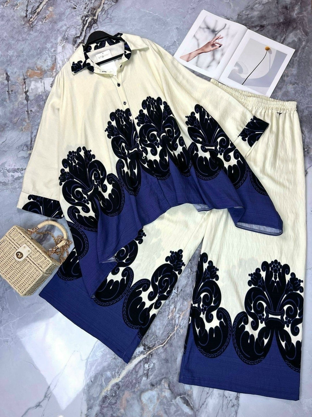 костюм с принтом,женский костюм-кимоно с принтом khimar и широкими брюками,модные наряды,женский брючный костюм с принтом,элегантное модное