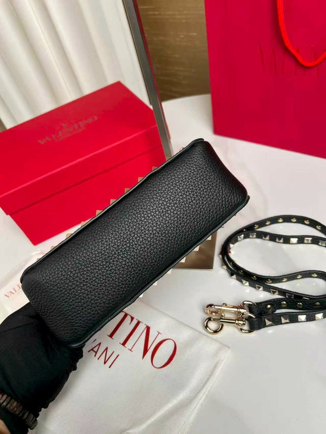 сумки valentino,модная сумка,сумка,сумки женская,сумки на плечо кросс боди