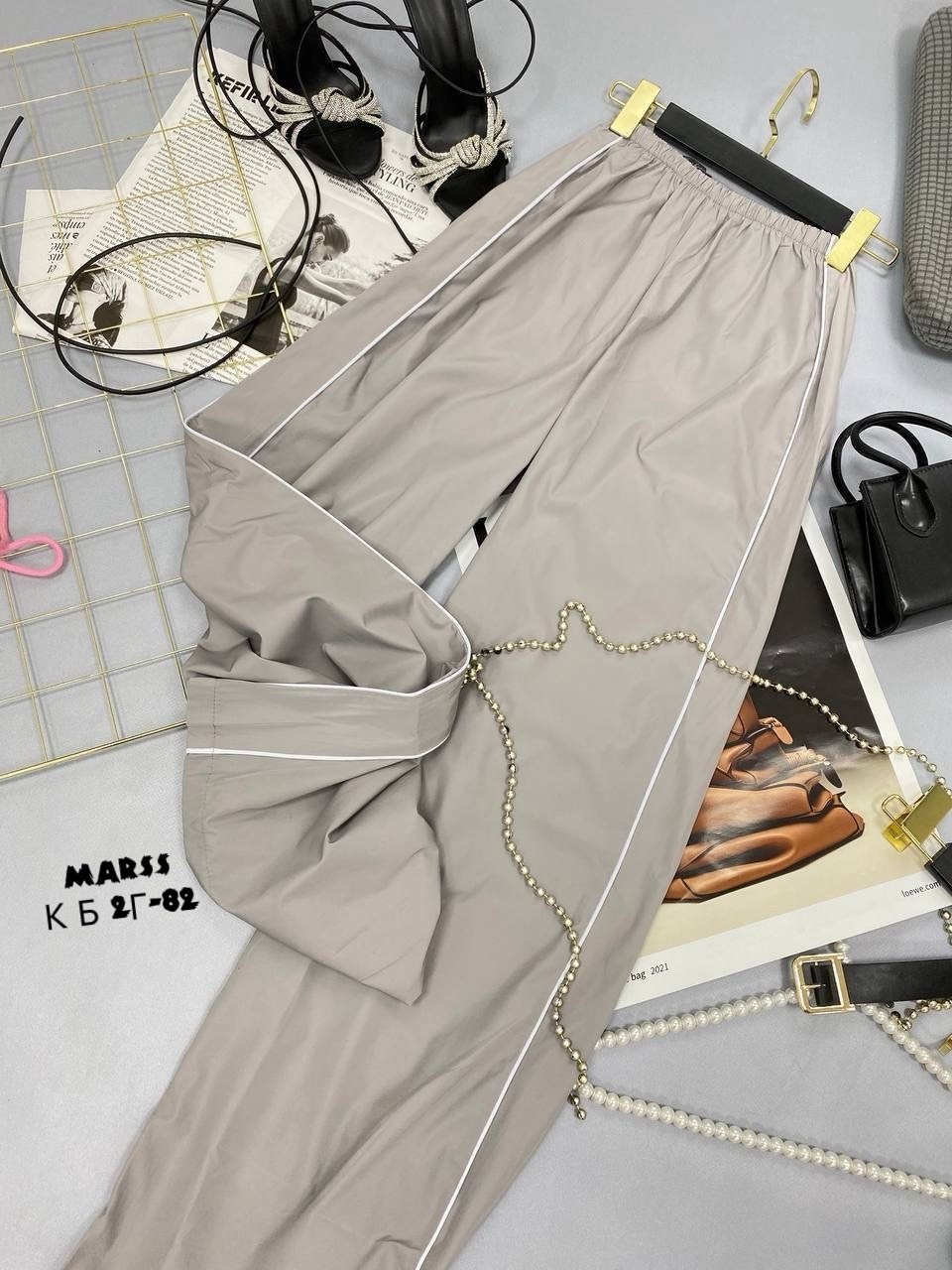 штаны широкие серые карго оверсайз y2k с полосками по бокам,штаны широкие серые карго оверсайз у2 с полосками по бокам,штаны широкие,спортивные штаны,брюки спортивные