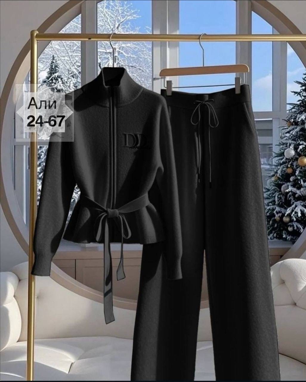 белые костюмы,женские костюмы,костюм двойка кашемир,костюм трикотажный,кашемировый костюм лоро пиано