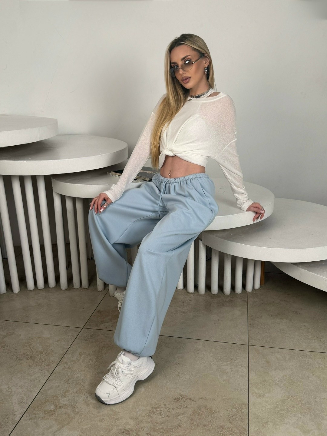 трикотажный костюм,брюки стильные,белые брюки,костюм женский,брюки палаццо