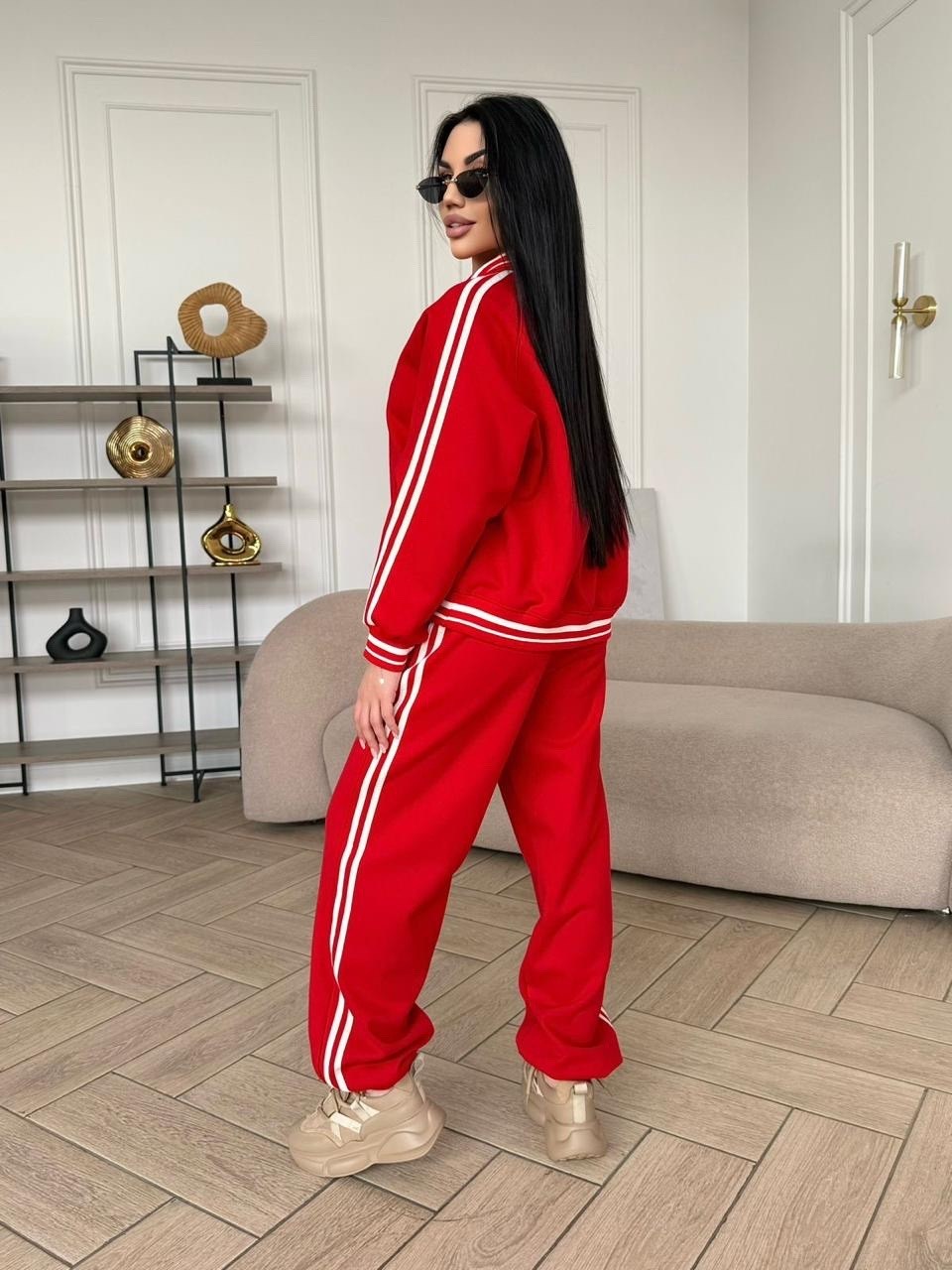 костюм спортивный женский,стильные костюмы,спортивный костюм,loro piana женский красный костюм,костюм спортивный женский красный