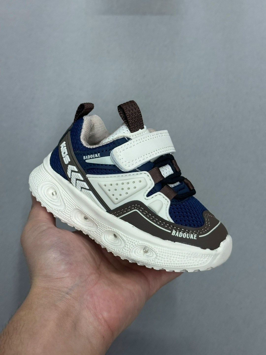 кроссовки,детские кроссовки,кроссовки мальчику,кроссовка детская,детская