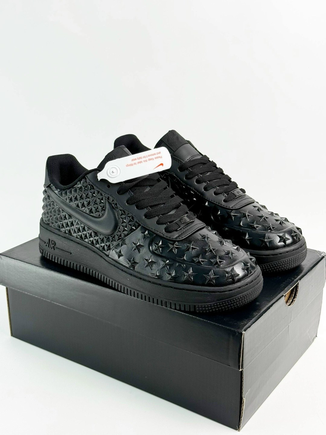 nike air force 1 lv8 vt stars black,nike air force 1 low independence day black,nike air force 1 black star,nike air force 1 lv8 vt stars black sneaker,nike air force 1 lv8 vt black