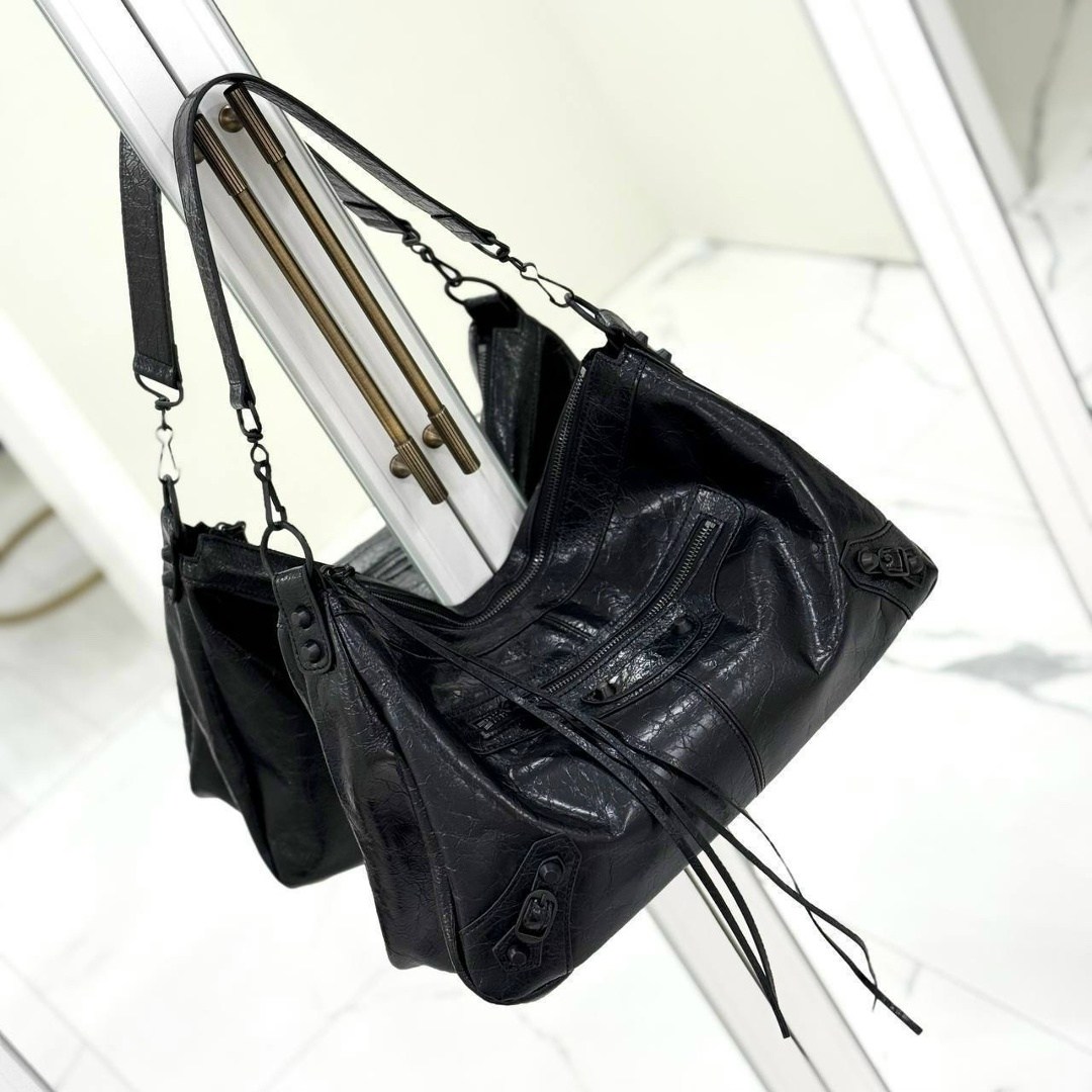 сумка баленсиага,сумка balenciaga,модная сумка,сумка,сумка женская хобо afina 739 из натуральной кожи лаковая черная