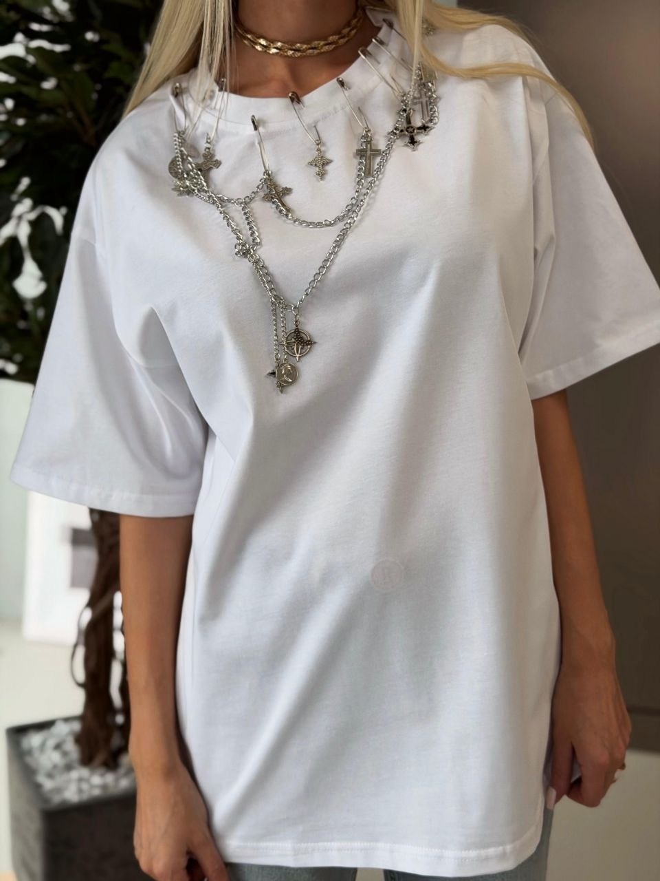 белая футболка оверсайз,женская футболка,футболка оверсайз со стразам,женская футболка оверсайз,футболки оверсайз