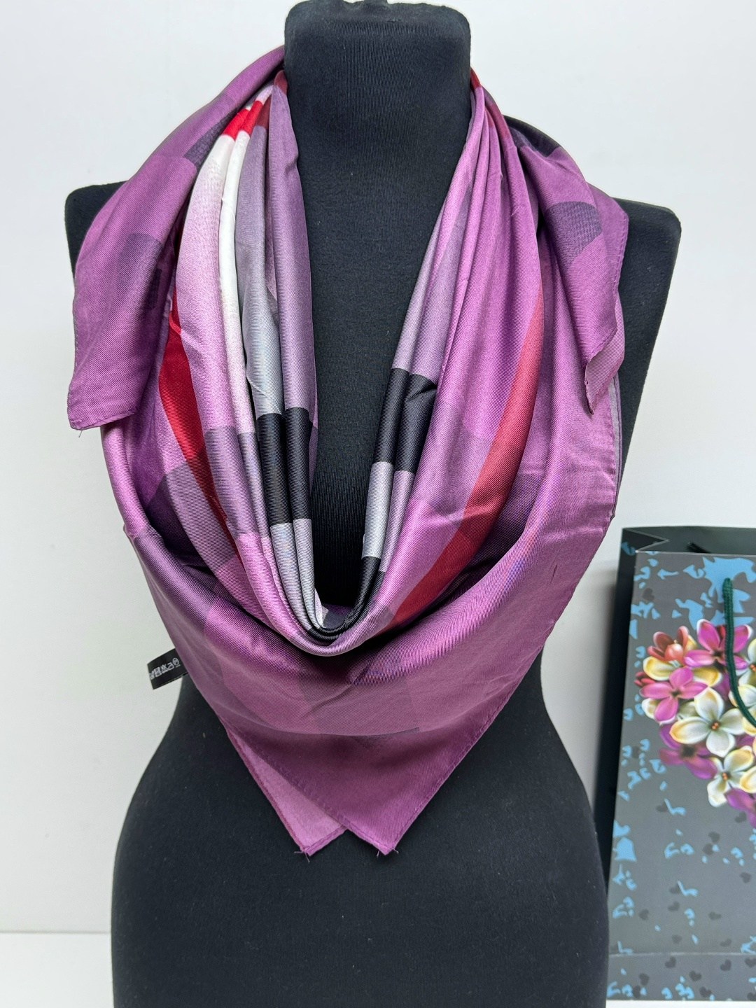 платки шелковые,платки шарф,платки тонки,женские платки,платки тонкие женские