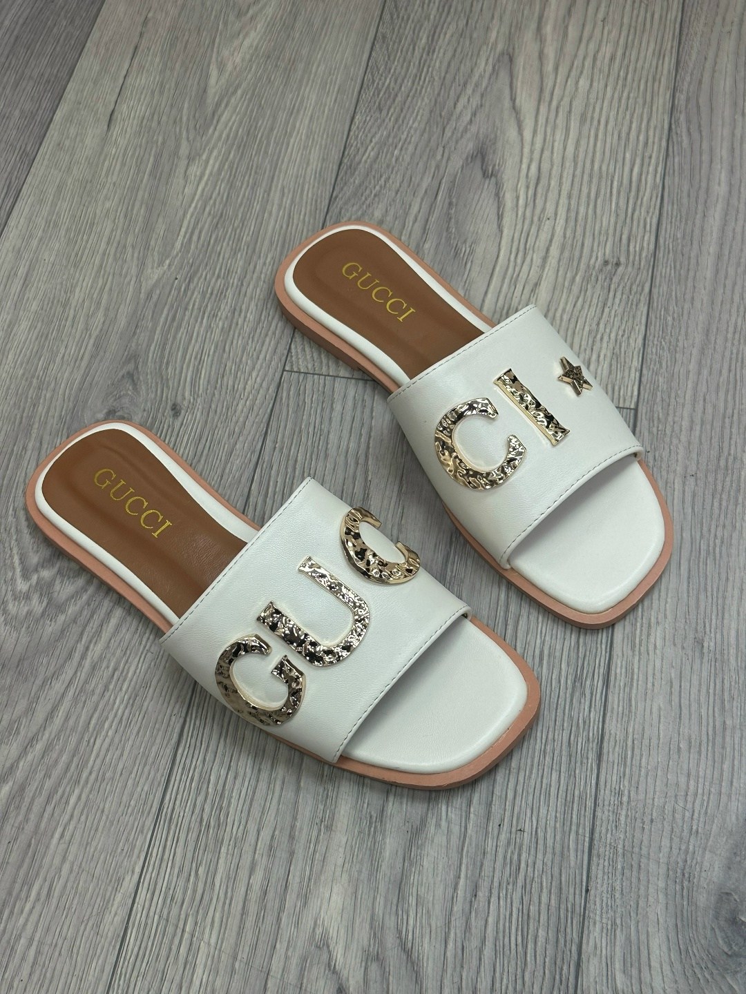 ,шлепанцы женские,шлепки женские,модные тапочки,босоножки gucci