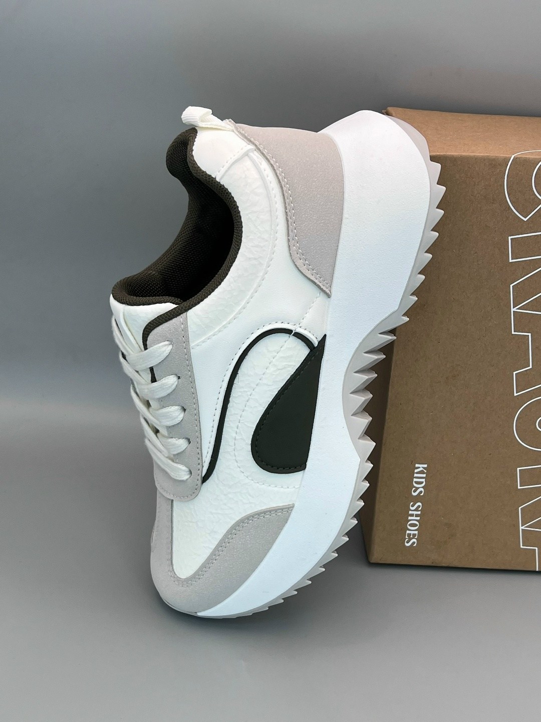 женские кроссовки,,кроссовка,повседневные кроссовки,кроссовки модные