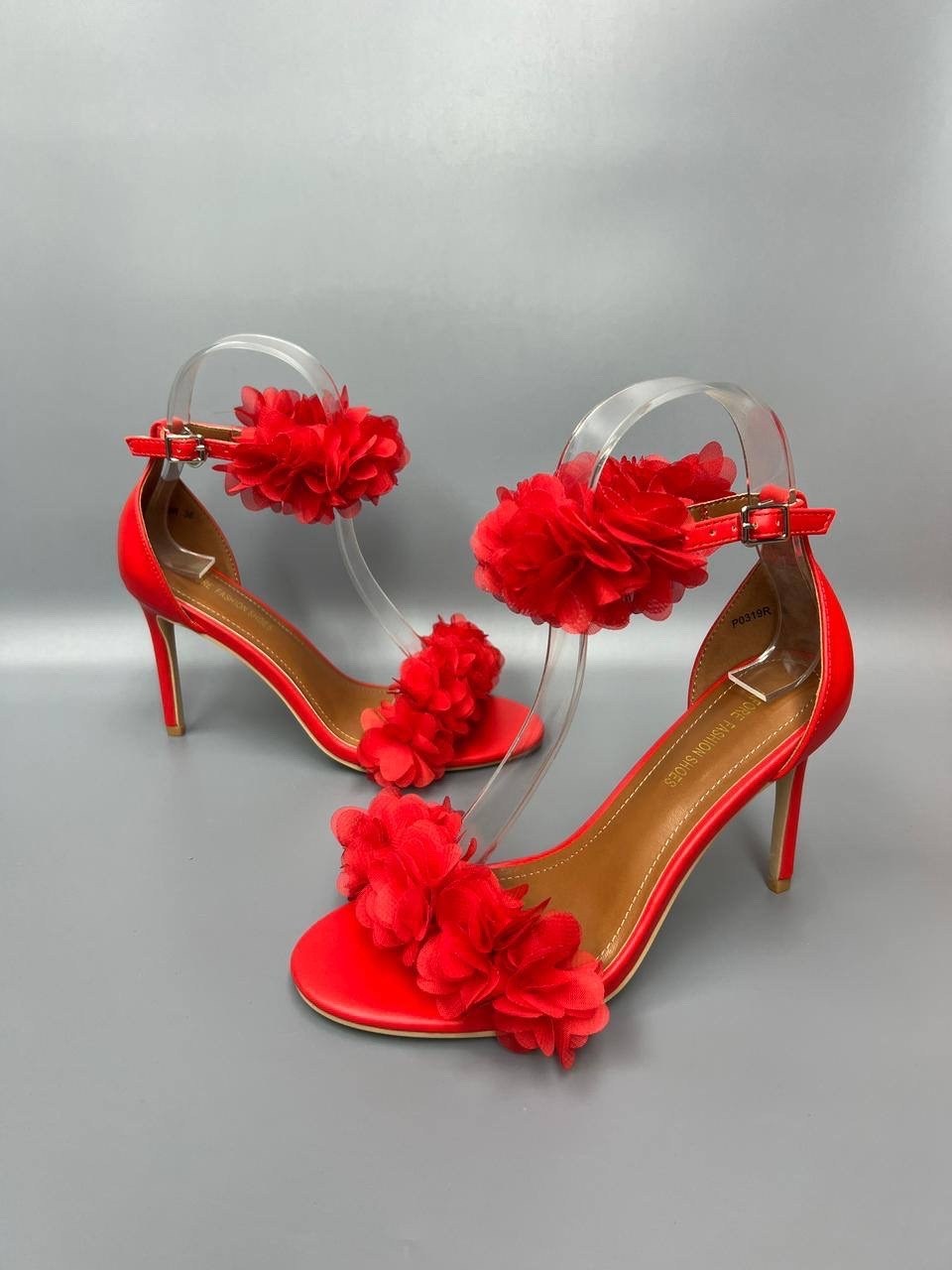 красные босоножки на шпильке,босоножки красные,красные босоножки на каблуке,босоножки на высоком,босоножки на шпильках