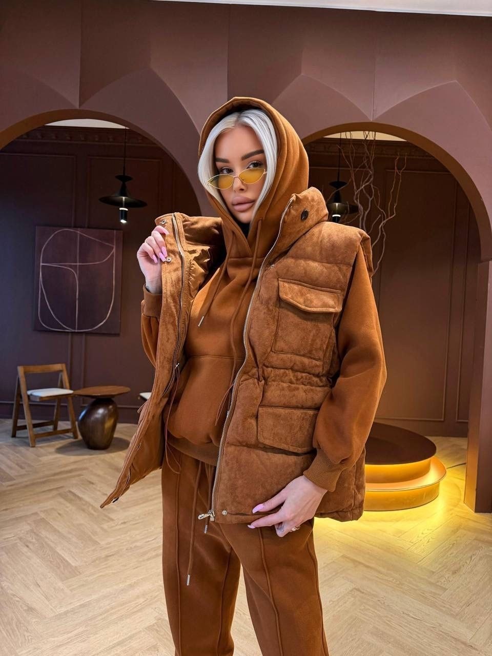 костюм тройка на флисе,женский костюм тройка,miu miu женский бежевый костюм тройка,женский костюм тройка на флисе schiaparelli premium - beige,комплект жилет