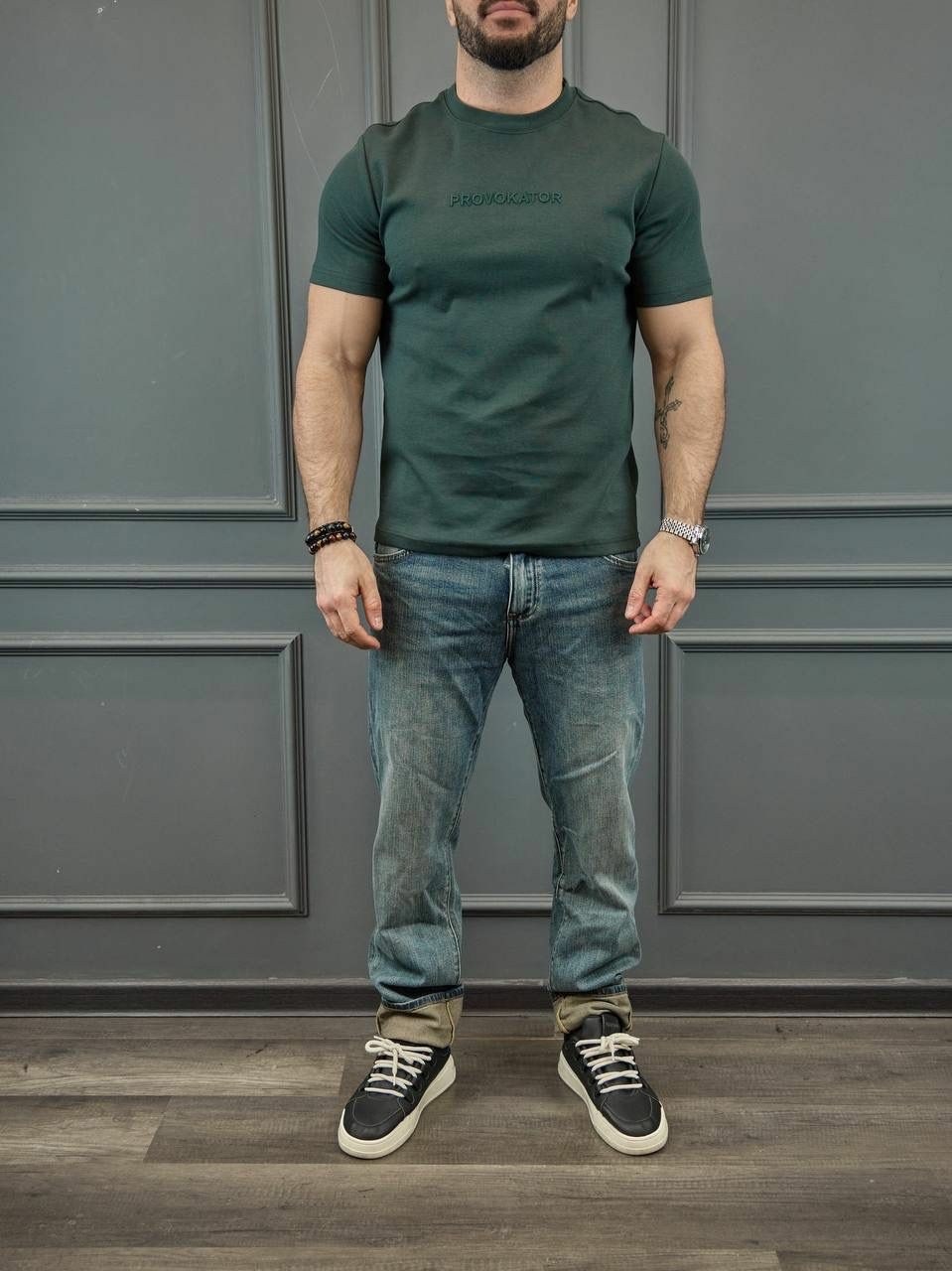 стильная футболка мужская,мужская футболка,футболка цвет,футболки базовая,футболка