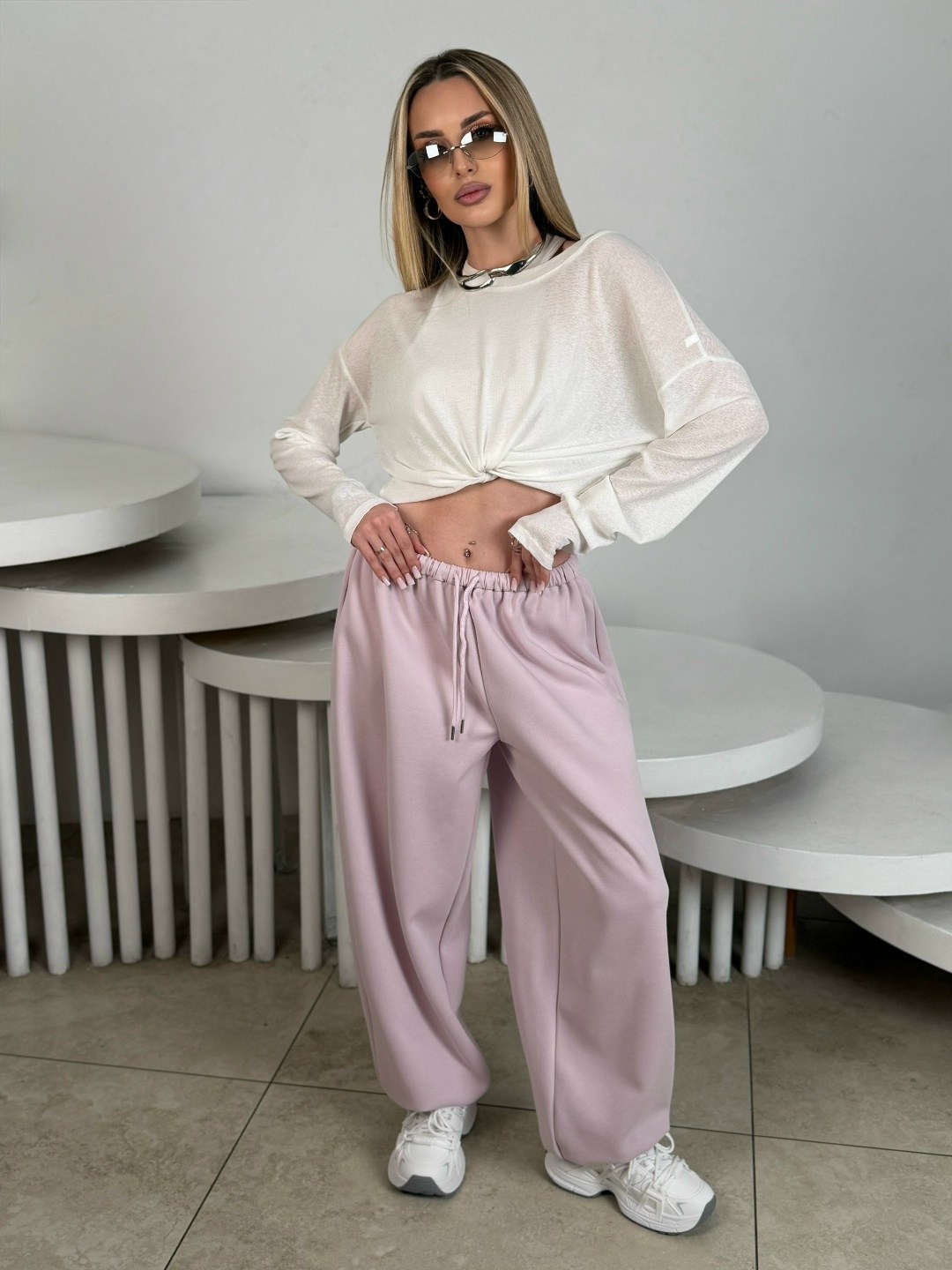 трикотажный костюм,брюки стильные,белые брюки,костюм женский,брюки палаццо