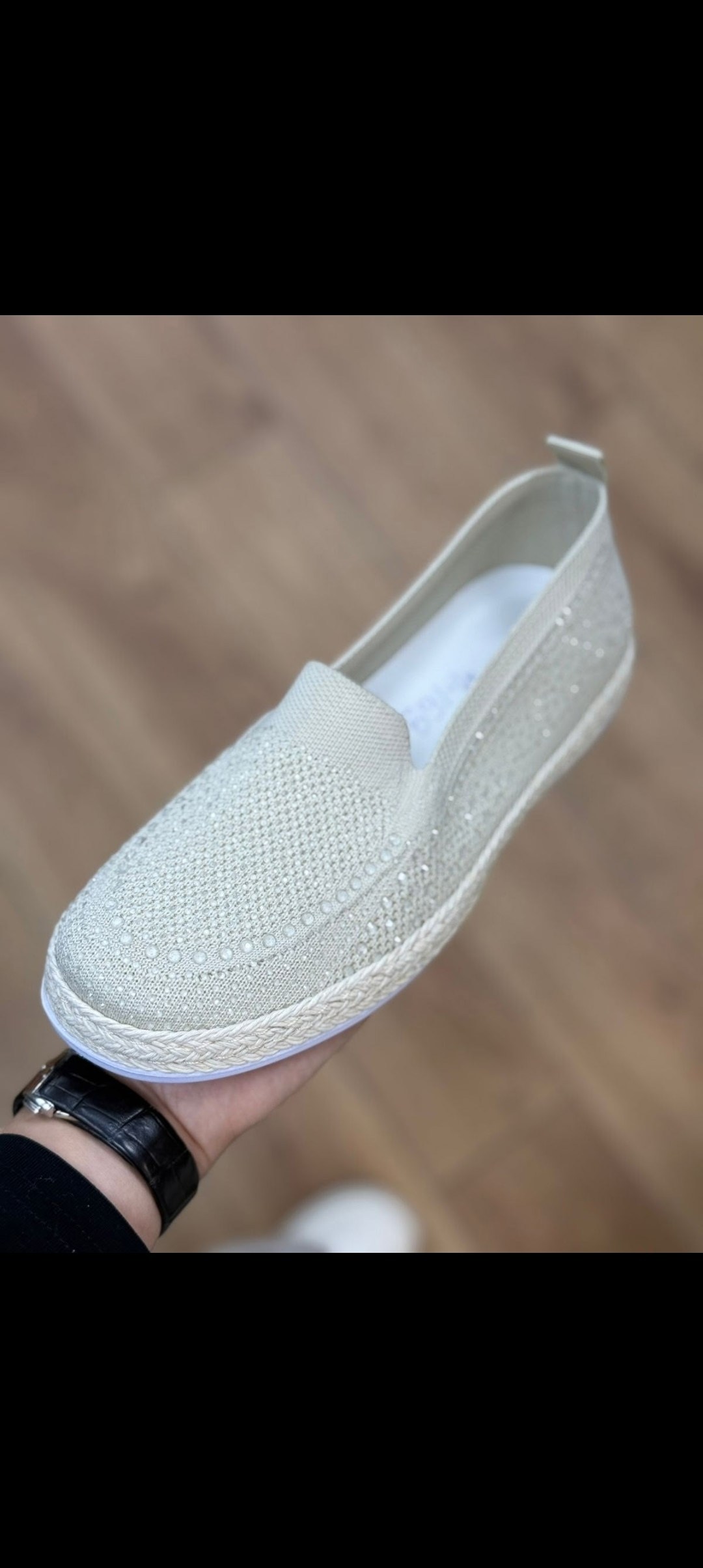 ,шлёпанцы женские,женские сандалии,сандалии модные,модные шлепанцы