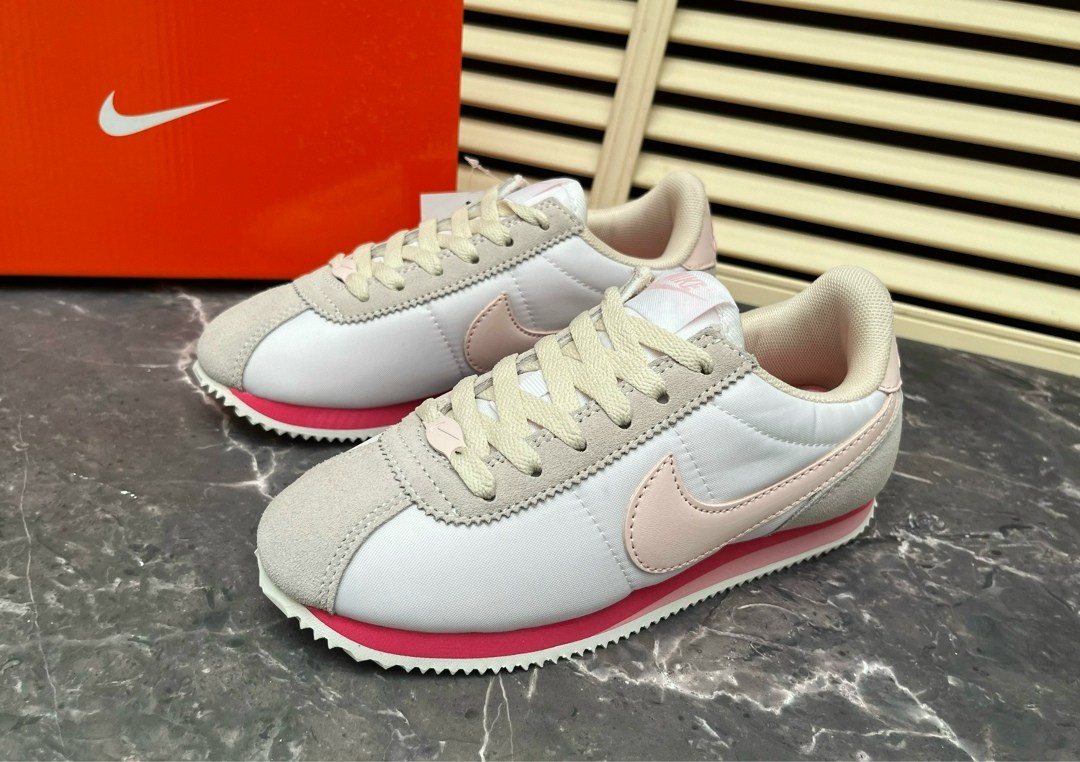 кроссовки nike classic cortez,nike wmns classic cortez leather,nike classic cortez,nike classic cortez leather,nike cortez wmns lady
