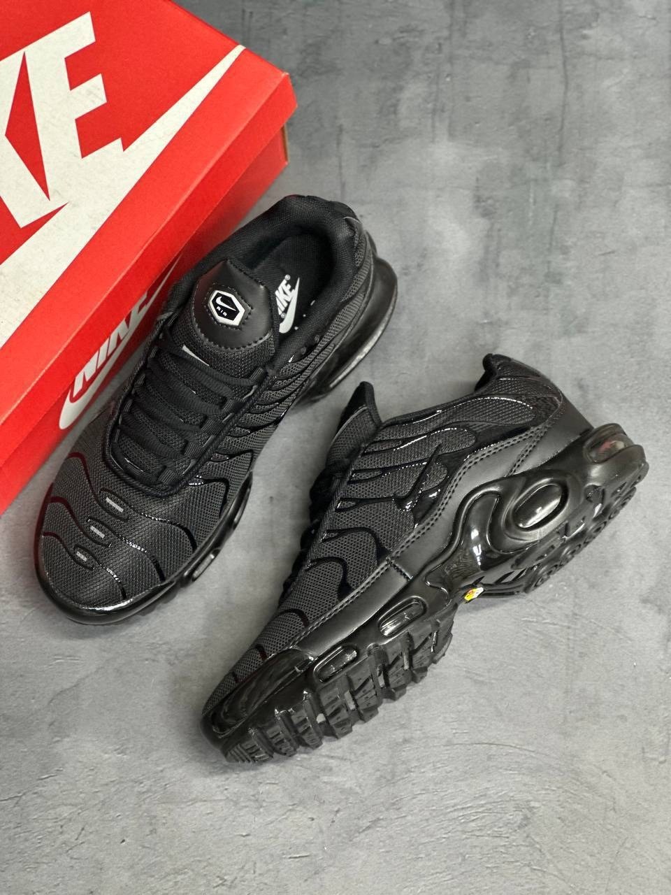 nike tn air max plus black,кроссовки nike air max "tn plus",мужские кроссовки nike air max tn plus,кроссовки nike air max plus,nike air max plus tn