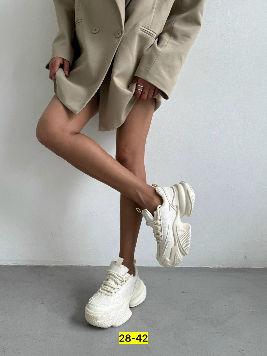 ,кроссовки женские,женские массивные кроссовки,кроссовки массивные, женская