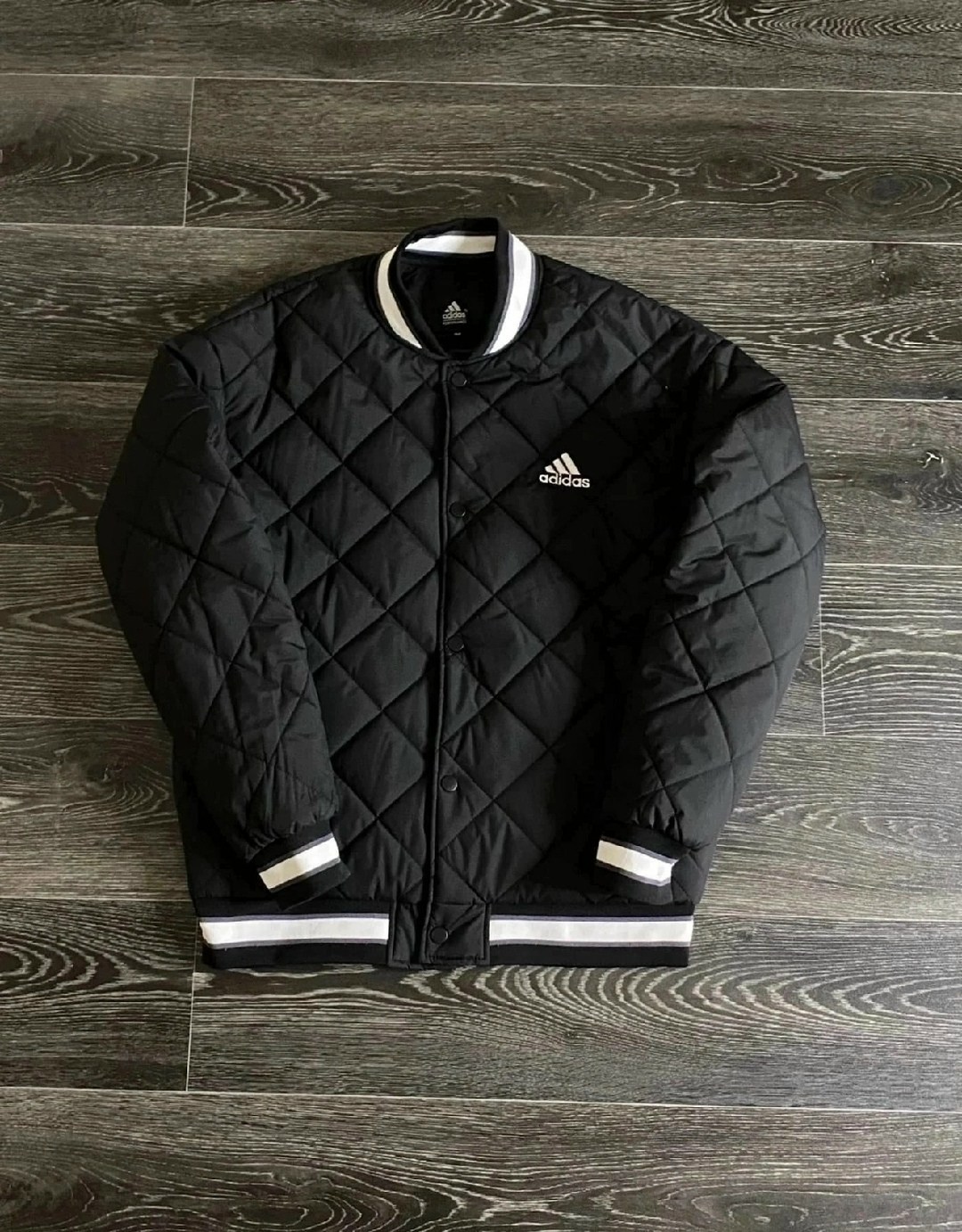 бомбер adidas,демисезонная куртка adidas,куртка мужская adidas,куртка бомбер adidas,мужская куртка бомбер