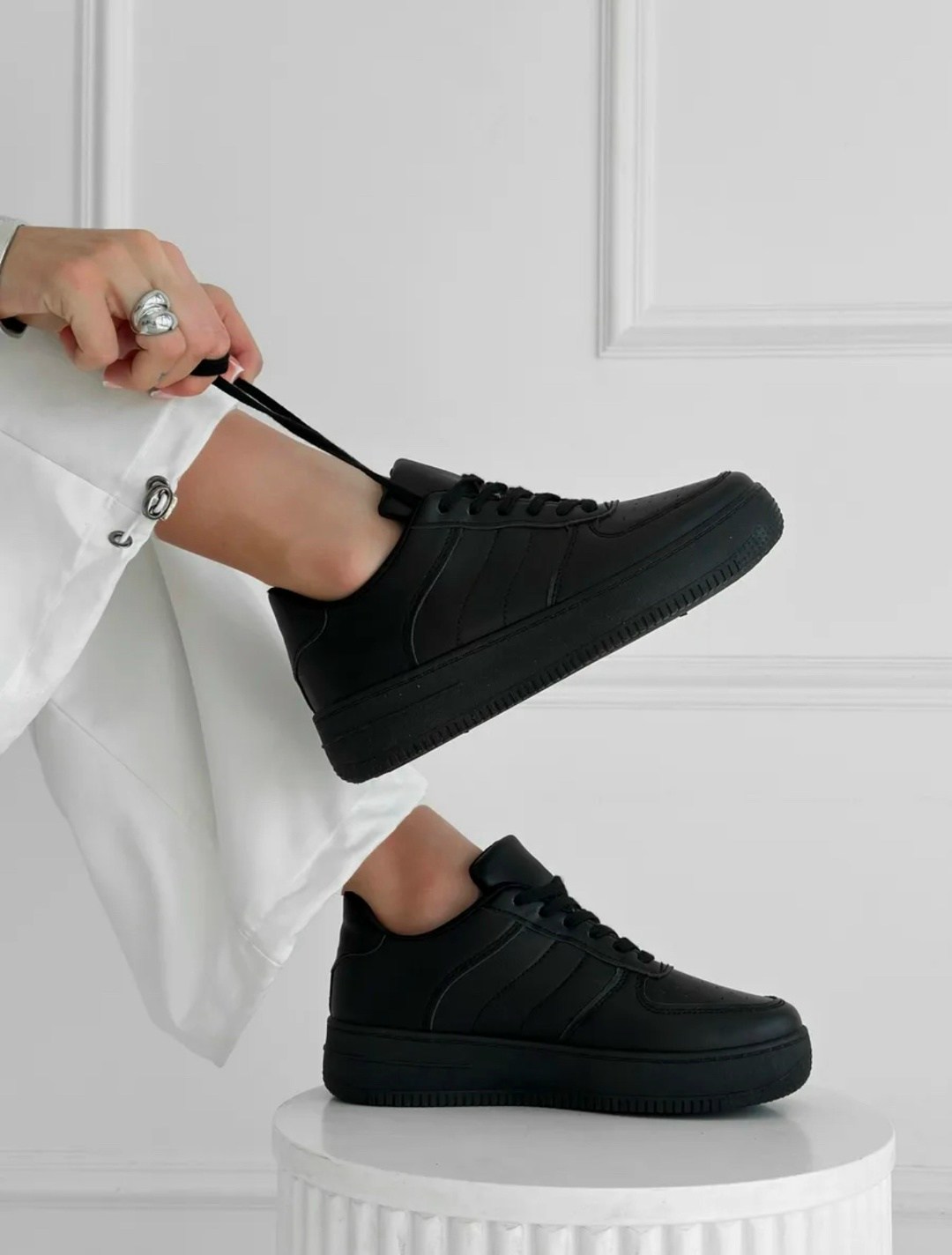 ,кроссовки женскиe,черные кроссовки женские,черные кроссовки,обуви