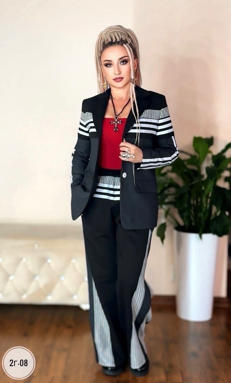 женский брючный костюм двойка,женские брючные костюмы,костюм-двойка брючный оверсайз pimari,модные костюмы,костюм брючный трикотажный с лампасами vip стиль