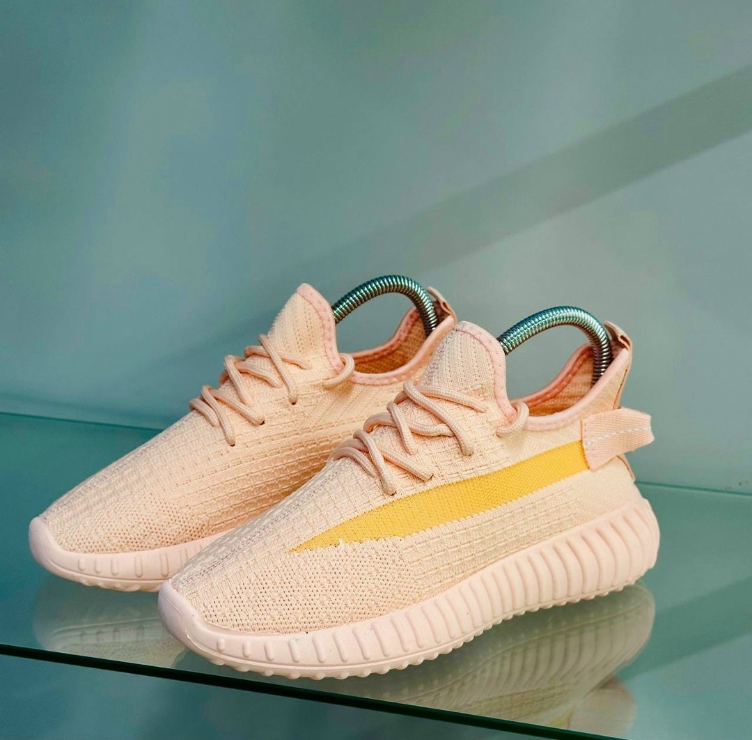 женские кроссовки,adidas yeezy boost 350 v 2,adidas yeezy boost 350 v2 cinder,adidas yeezy boost 350, кроссовки