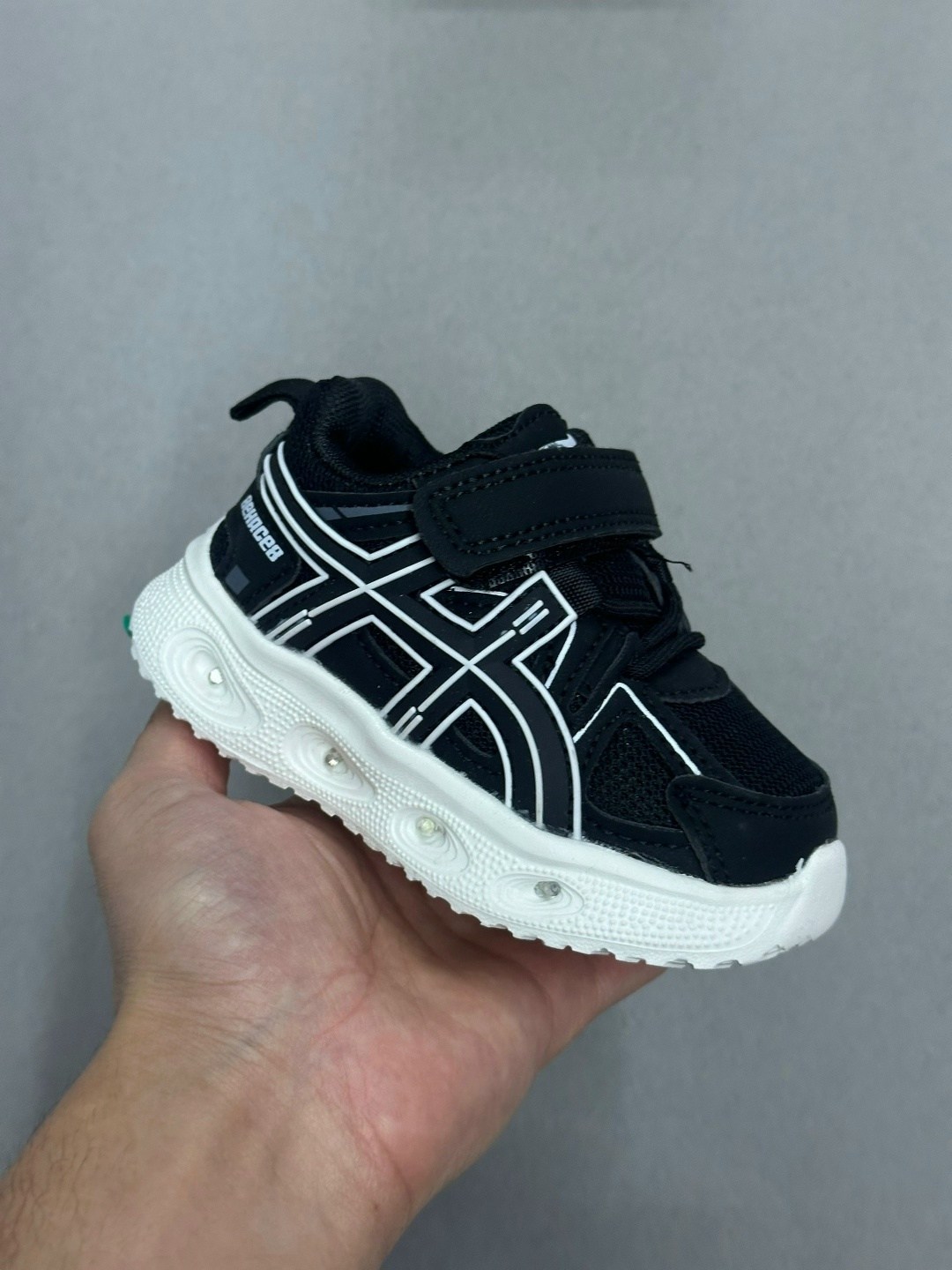 кроссовки,детские кроссовки,кроссовки мальчику,кроссовка детская,детская