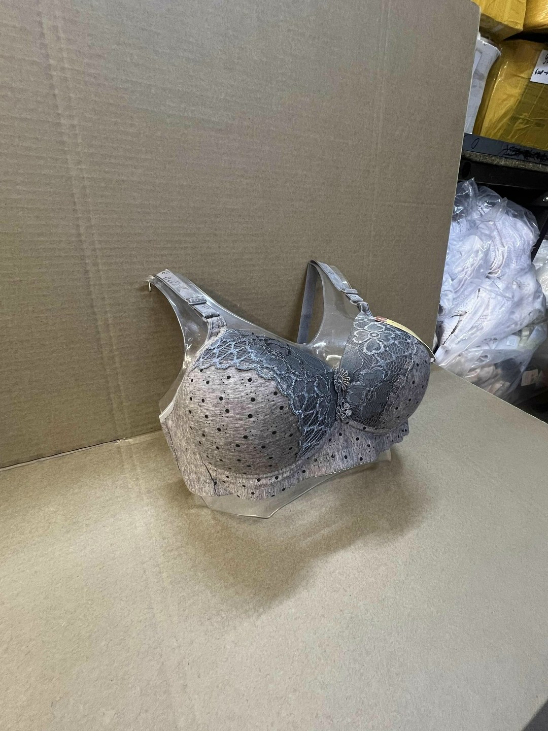 бюстгальтер женские,бюстгальтер,бюстгальтер бежевый,элегантный бюстгальтер,нижнее белье бюстгальтер