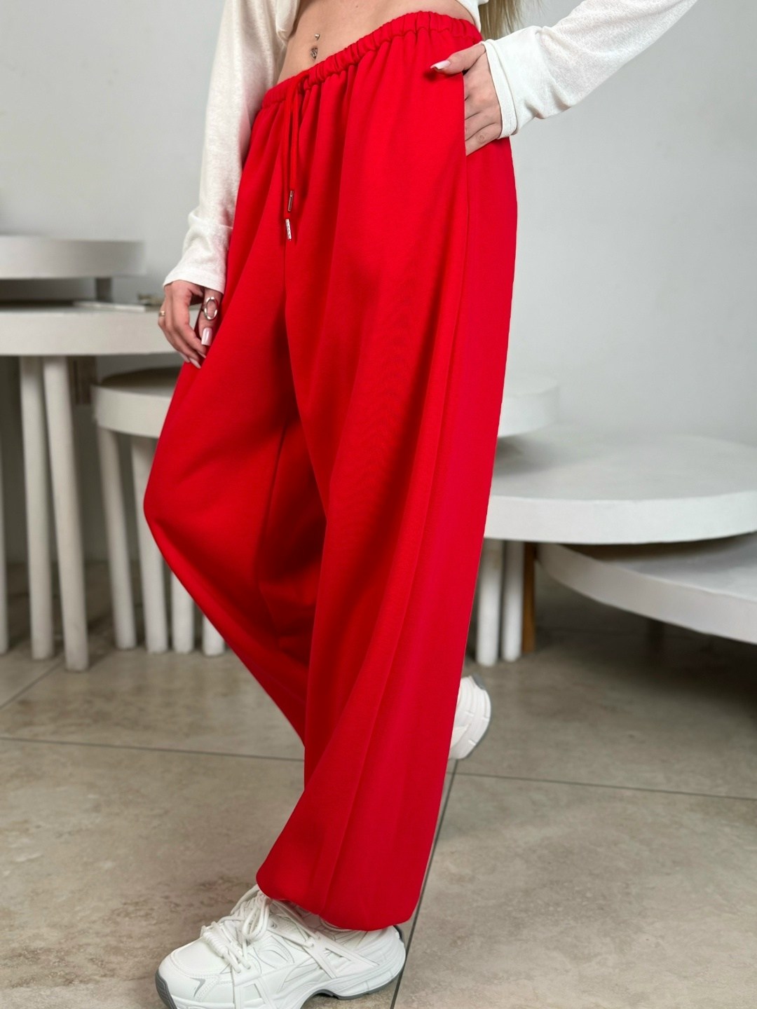 трикотажный костюм,брюки стильные,белые брюки,костюм женский,брюки палаццо