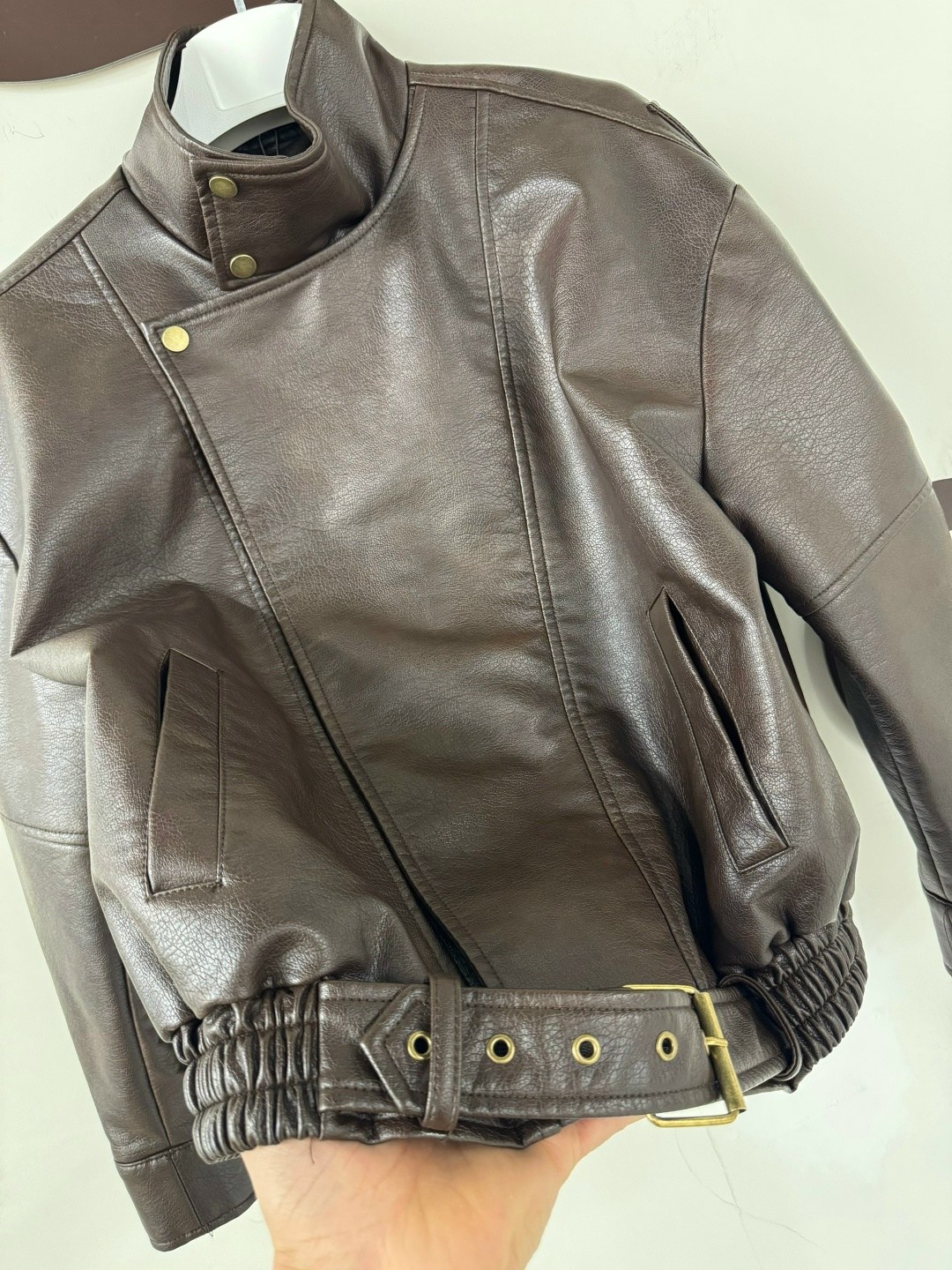 кожаная куртка,кожаная куртка yves saint laurent,женская кожаная куртка,кожаная куртка saint laurent,кожаная куртка sandro