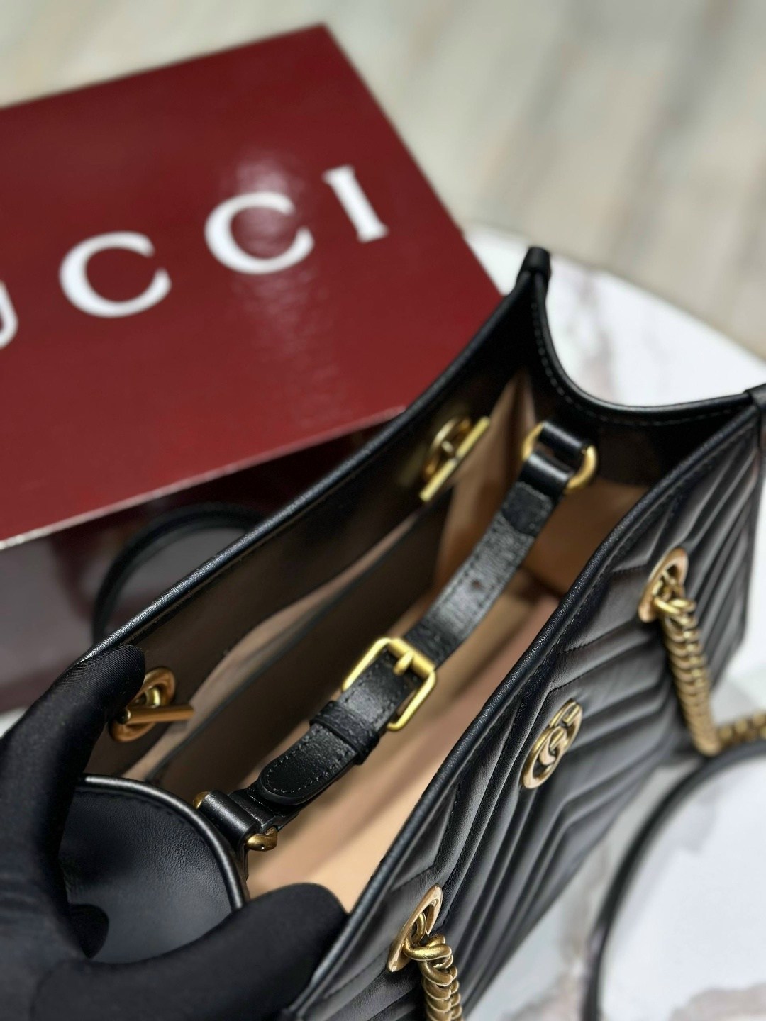 gucci сумка,женская сумка gucci,gucci marmont,гуччи сумка,сумка гуччи женская