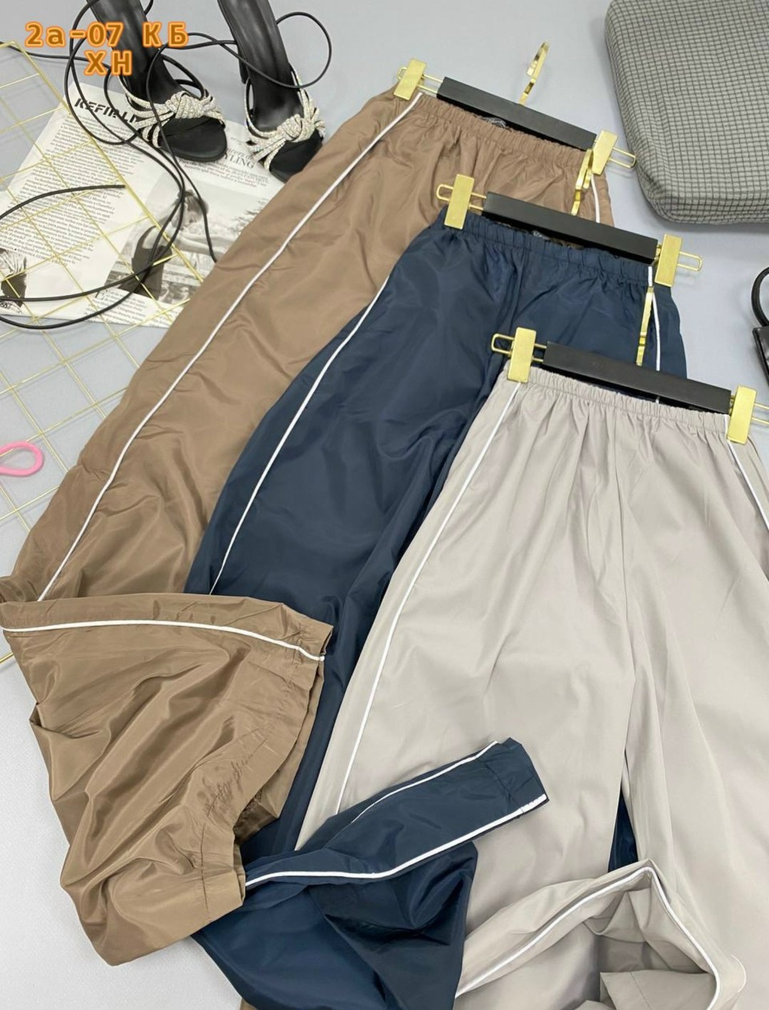 спортивные штаны,женские штаны,джинсы штаны,штаны карго женские широкие,модные женские свободные серые спортивные брюки-карго с широкими штанинами