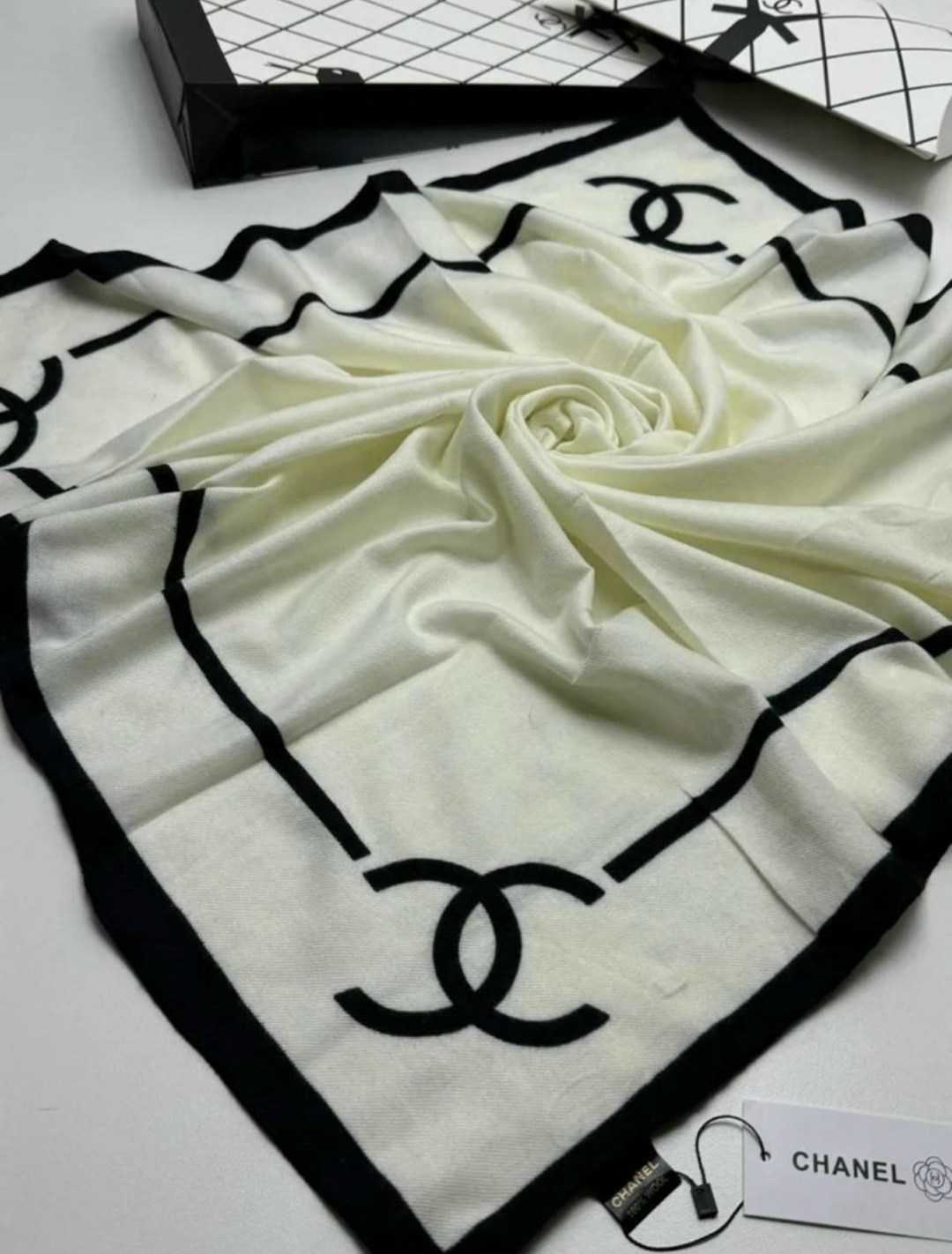 платки шелковые,тонкиe платки,женские платки,платка,платок на голову и шею шелковый