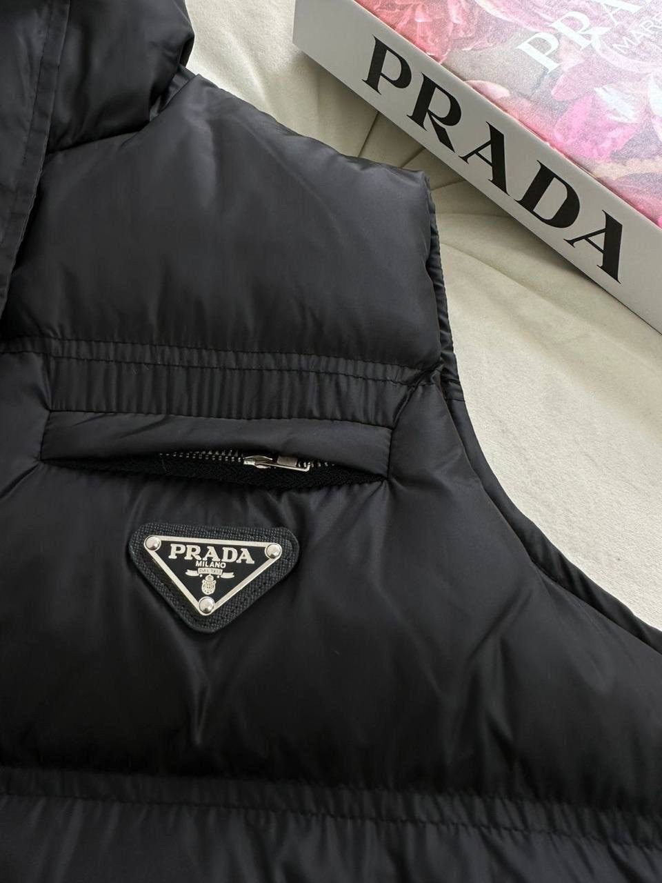 жилетка прада,стильная жилетка,женская жилетка,жилет женский черный,женский жилет prada