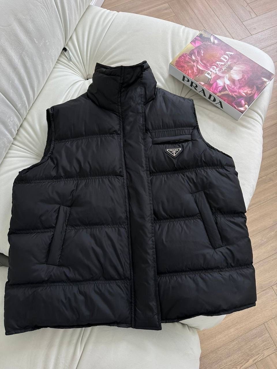 жилетка прада,стильная жилетка,женская жилетка,жилет женский черный,женский жилет prada