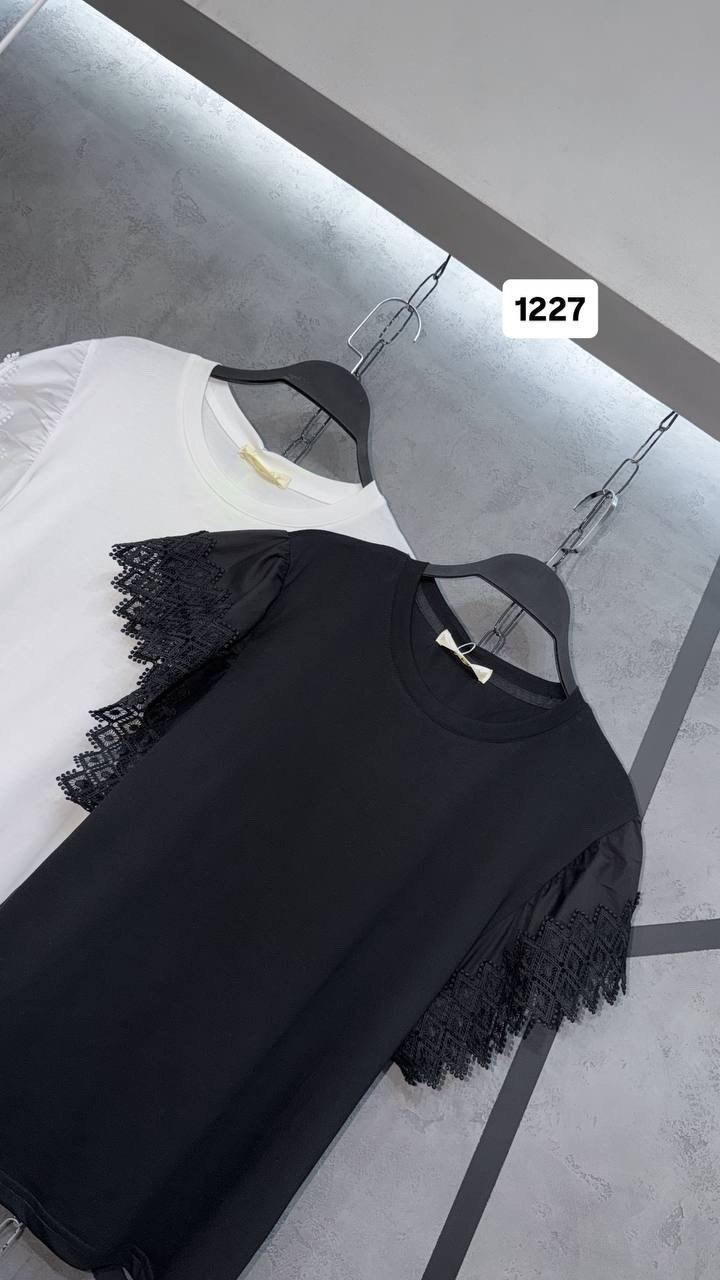 футболка с кружевами,футболка с кружевом,футболка кружевная,украшение футболки кружевом,футболка с кружевными вставками