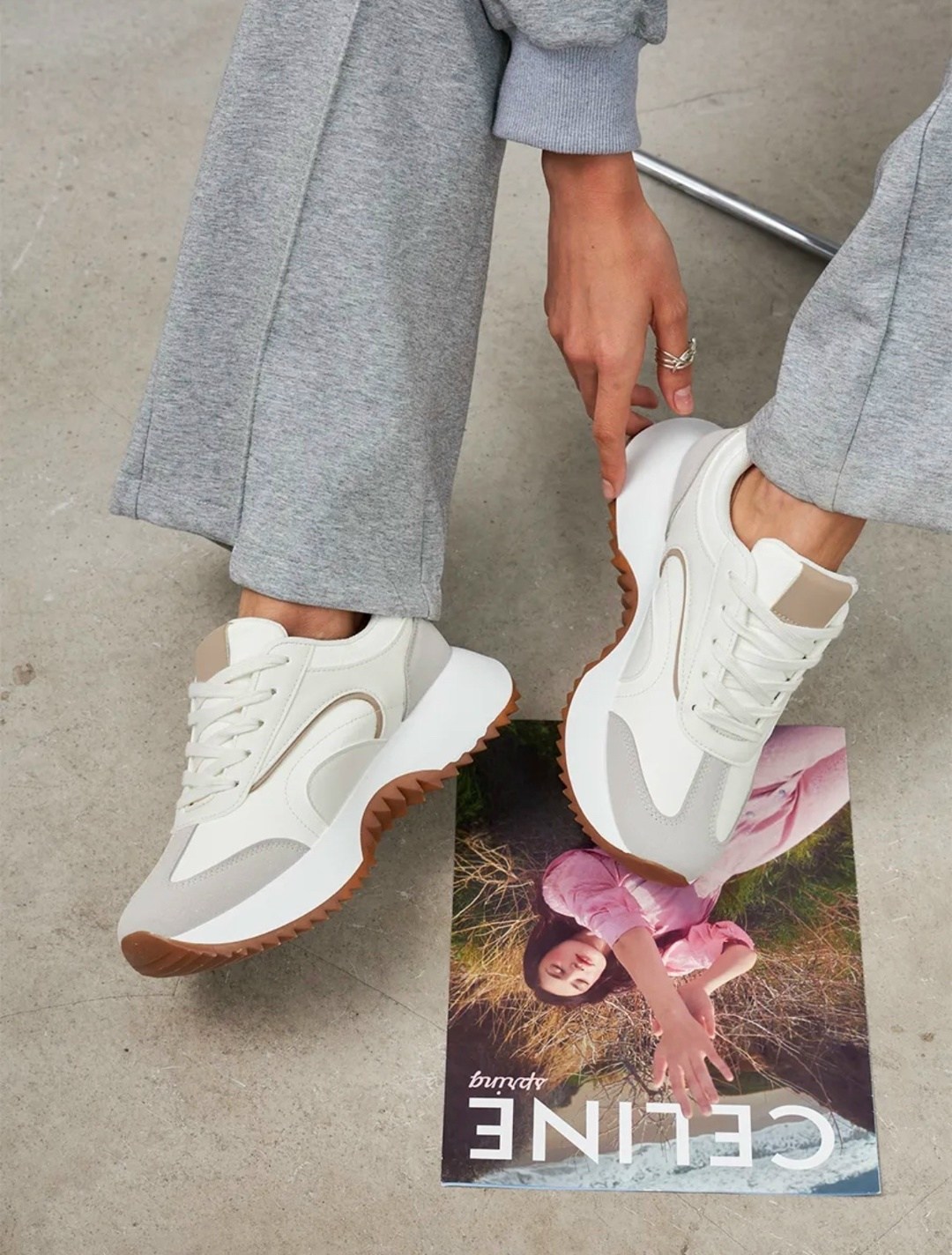 кроссовки женскиe,кроссовки женские универсальные,повседневные кроссовки,кроссовки модные,кроссовки летние тренд