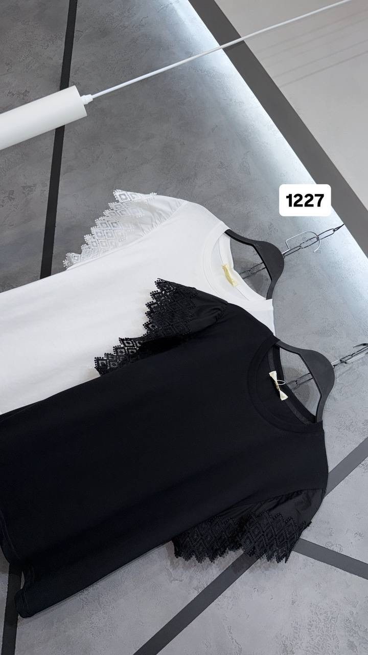 футболка с кружевами,футболка с кружевом,футболка кружевная,украшение футболки кружевом,футболка с кружевными вставками