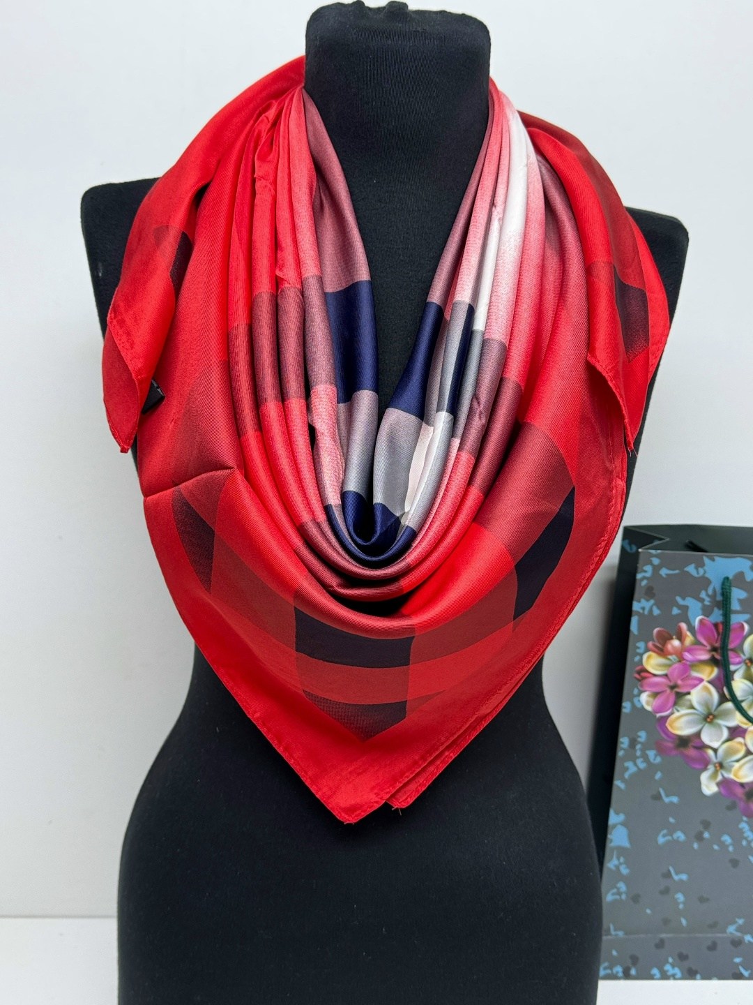 платки шелковые,платки шарф,платки тонки,женские платки,платки тонкие женские