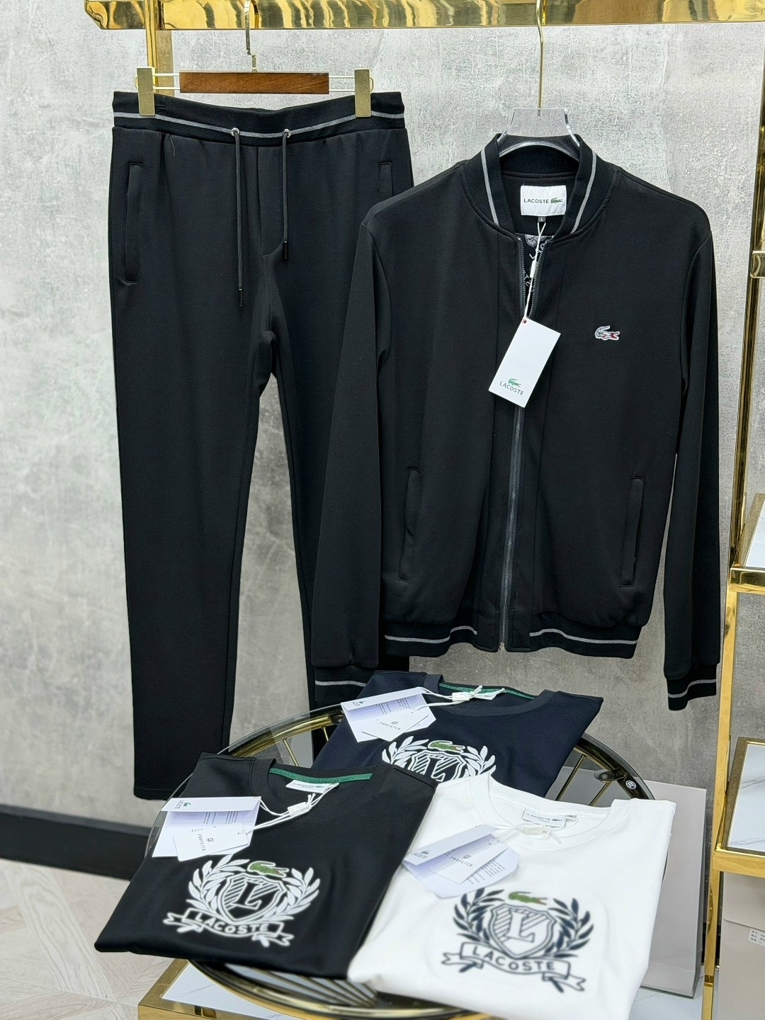 мужской спортивный костюм,спортивный костюм lacoste,спортивный костюм,спортивный костюм brunello cucinelli