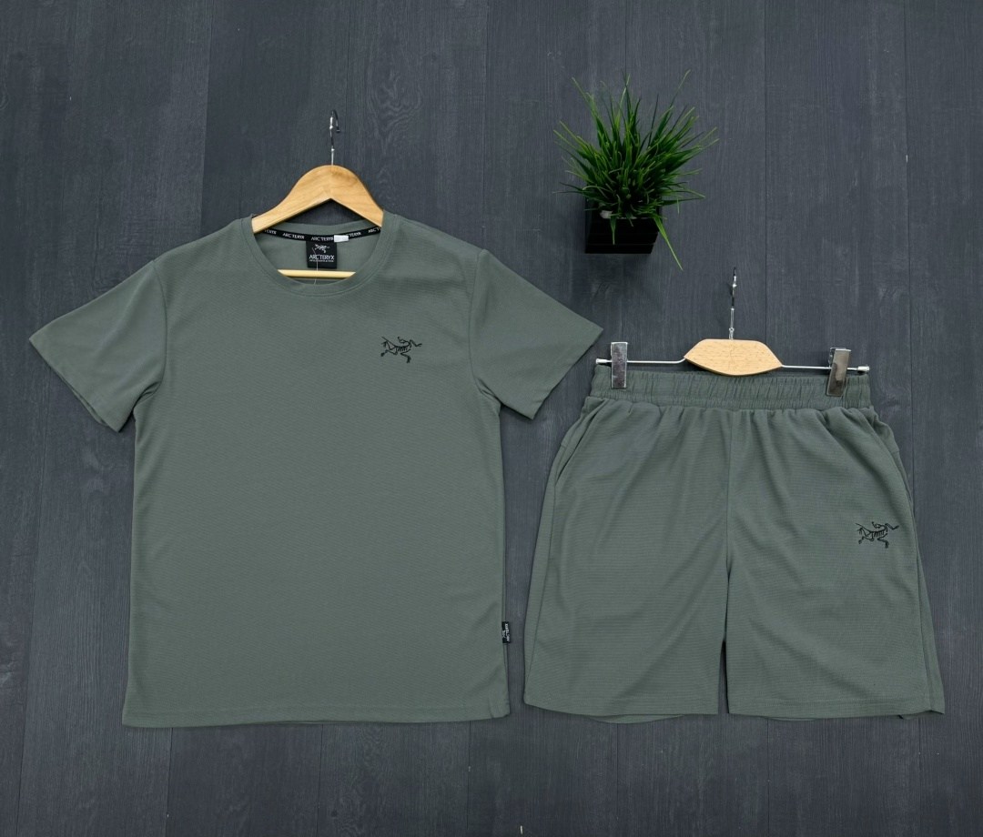 костюм футболка и шорты мужские цвет хаки,футболки комплект,спортивные костюмы мужские,костюм с шортам,повседневный костюм