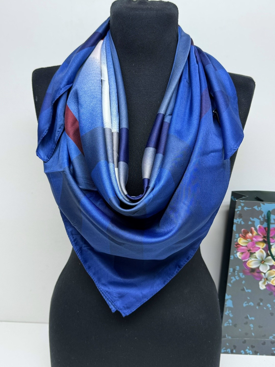 платки шелковые,платки шарф,платки тонки,женские платки,платки тонкие женские